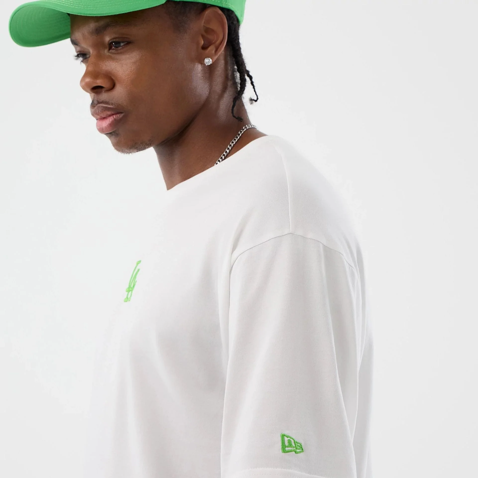 LA Dodgers MLB League Essential White Oversized T-Shirt - Image 7