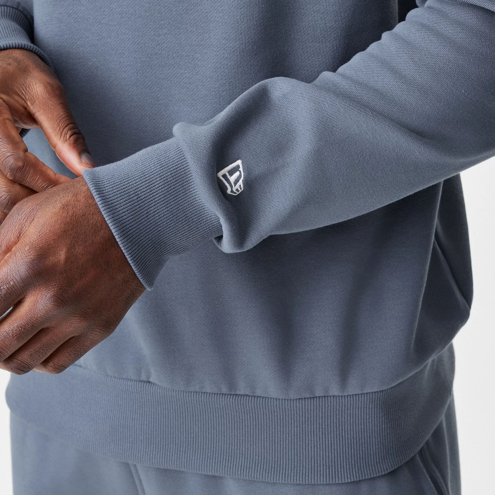 LA Dodgers MLB Midi League Essential Dark Grey Oversized Crew Neck Sweater - Image 4