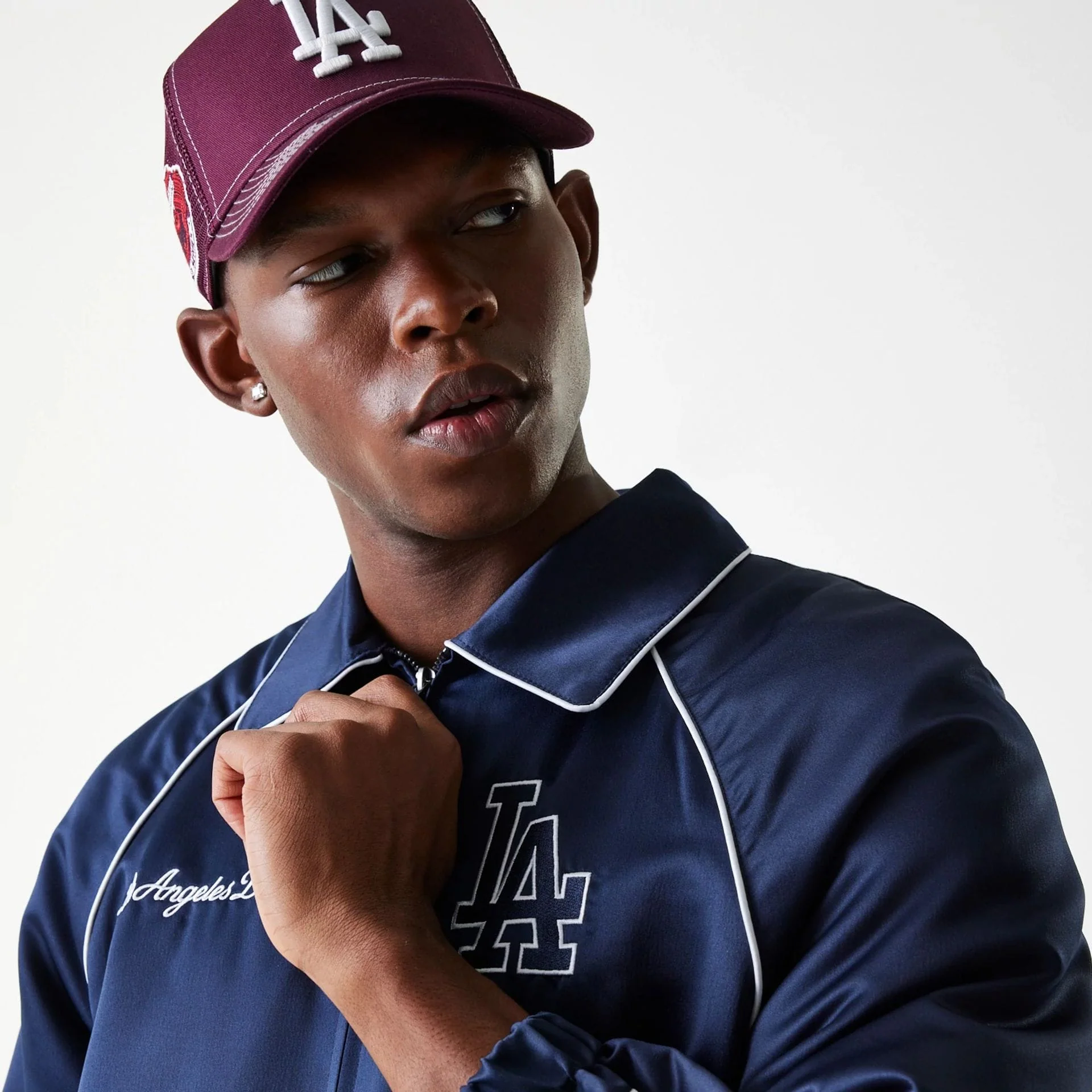 LA Dodgers MLB Navy Club Jacket - Image 4