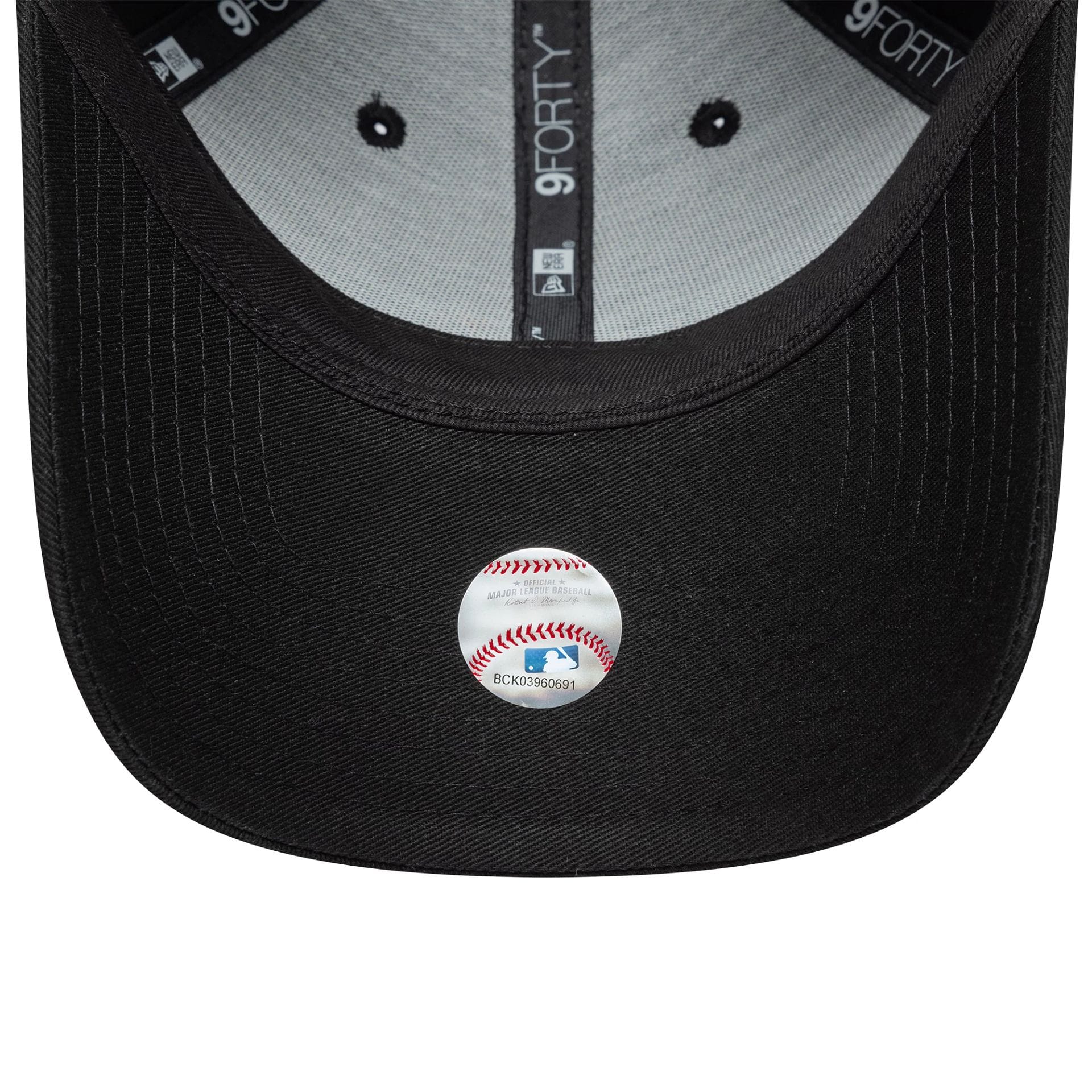 LA Dodgers Womens MLB Floral Infill Black 9FORTY Adjustable Cap - Image 5