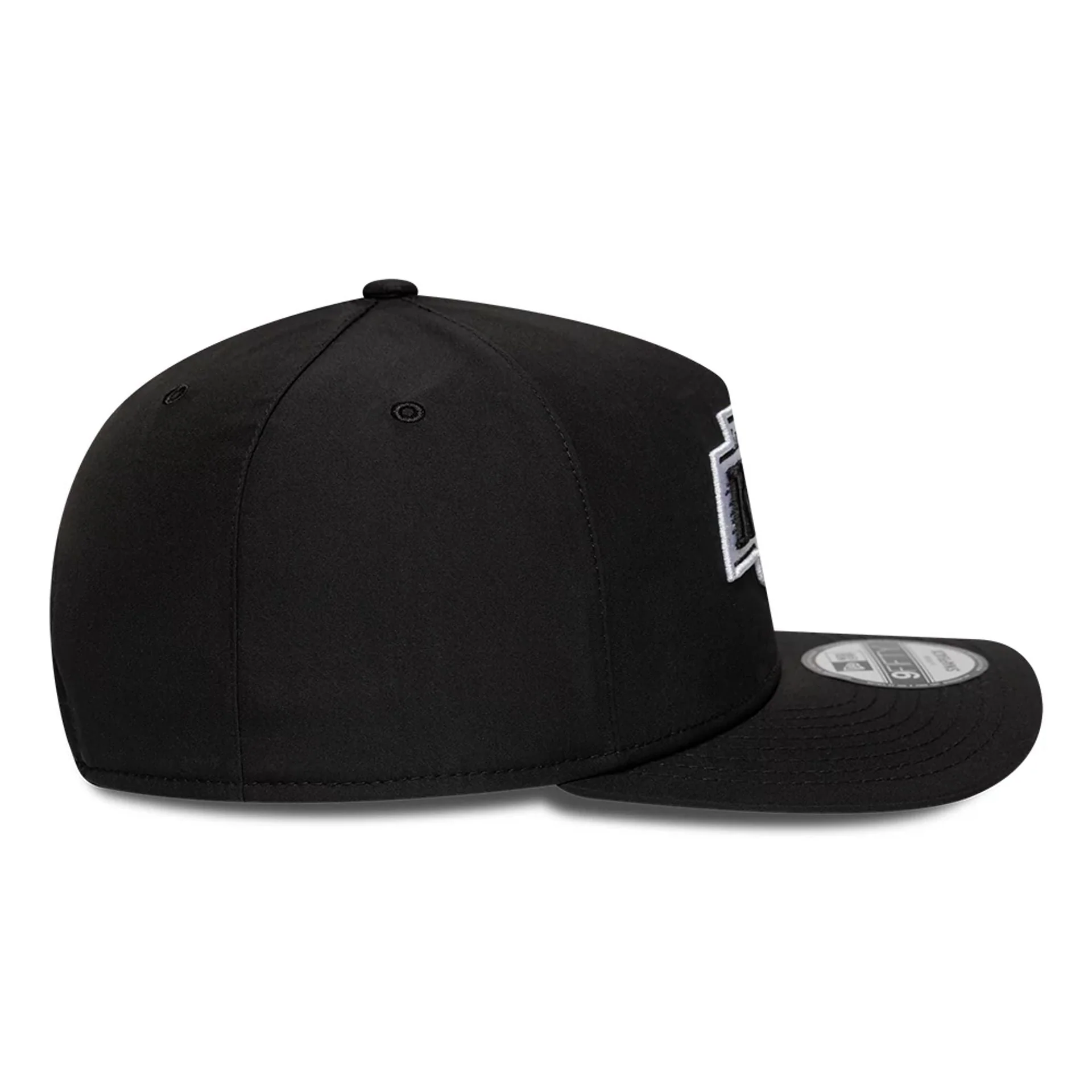 LA Kings NHL Gore-Tex Black 9FIFTY A-Frame Snapback Adjustable Cap - Image 3