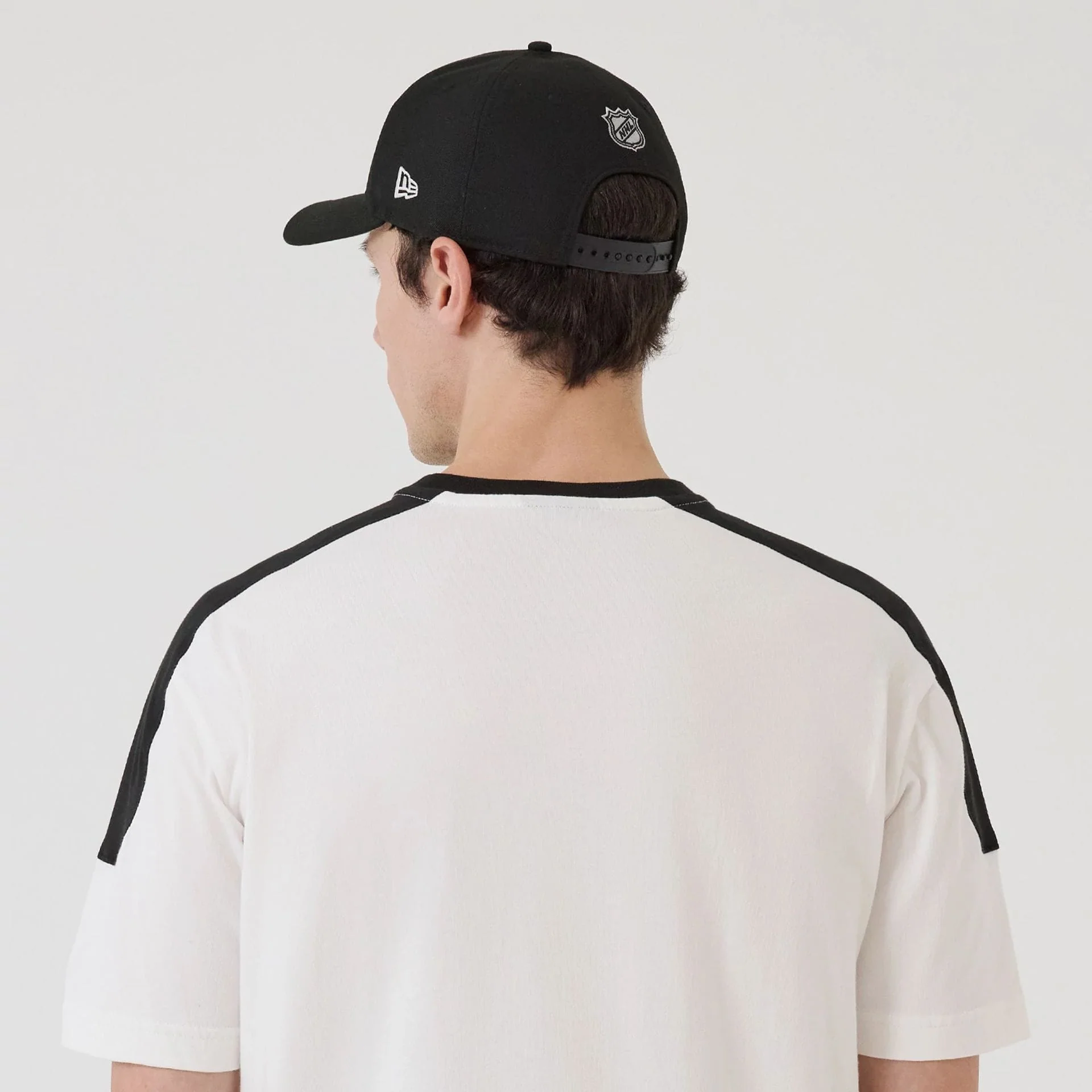 LA Kings NHL Sport Classic White T-Shirt - Image 7