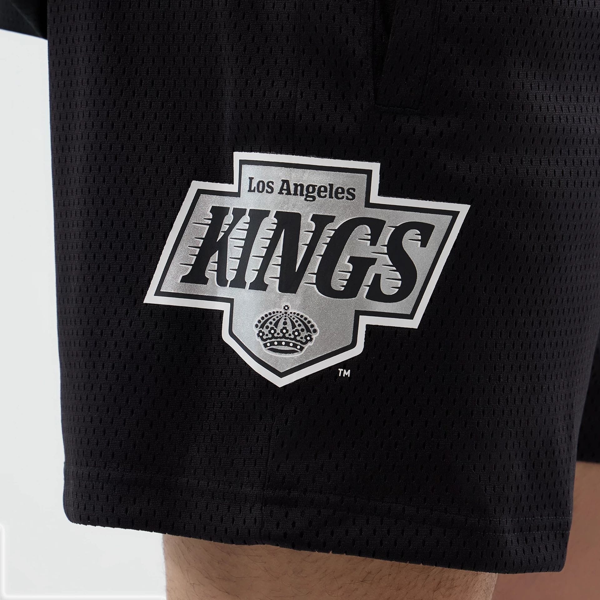 LA Kings NHL Street Culture Black Oversized Shorts - Image 3