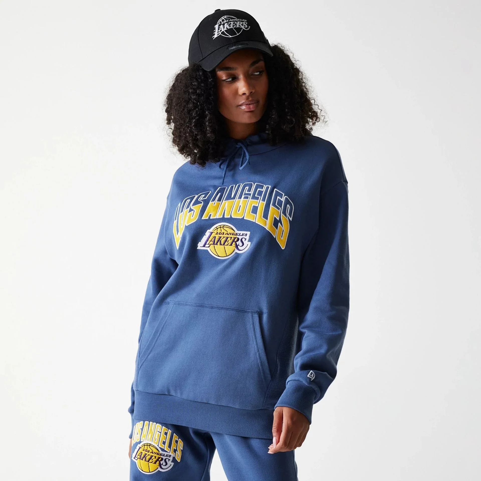 LA Lakers NBA Arch Graphic Dark Blue Oversized Pullover Hoodie - Image 4