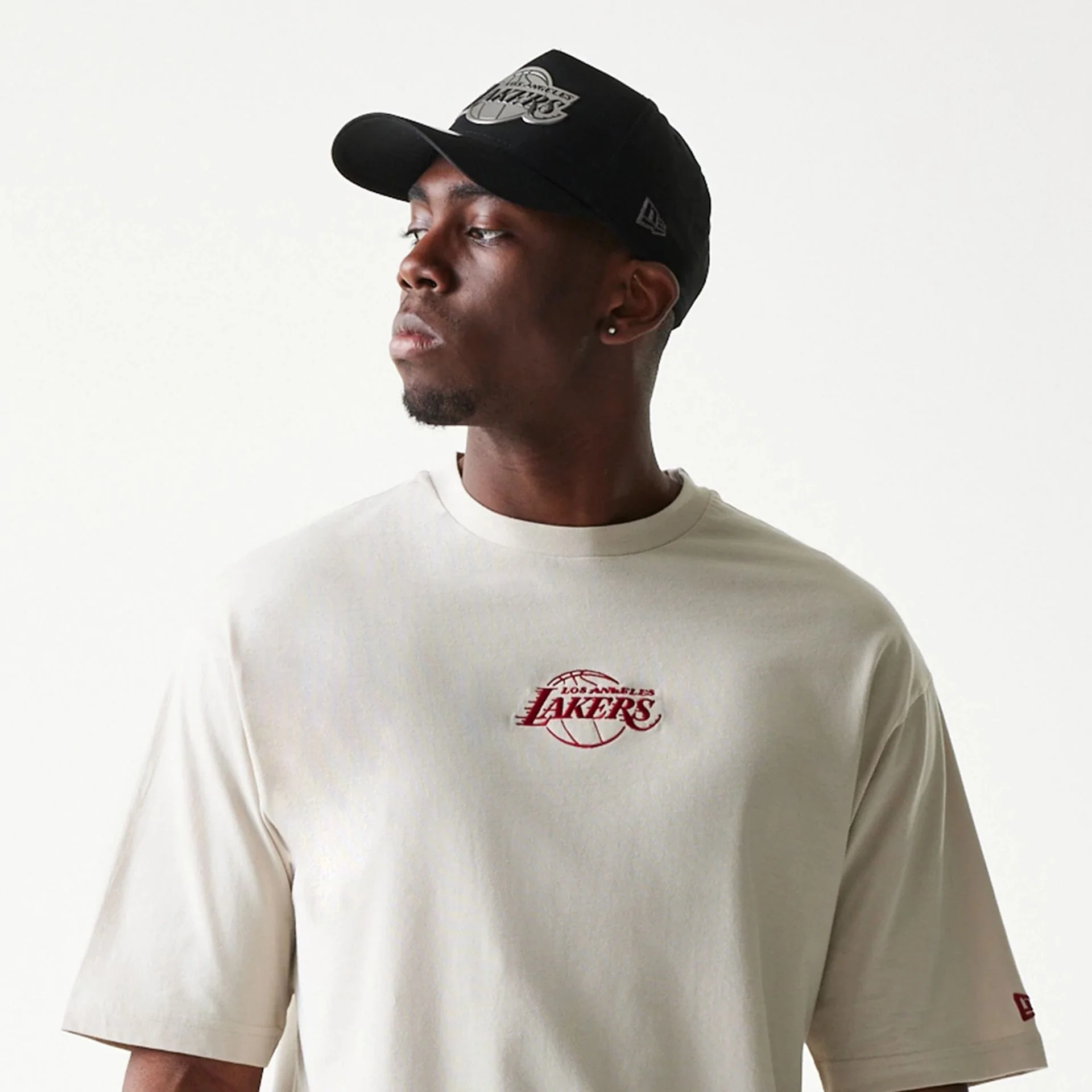 LA Lakers NBA League Essential Cream Oversized T-Shirt - Image 6