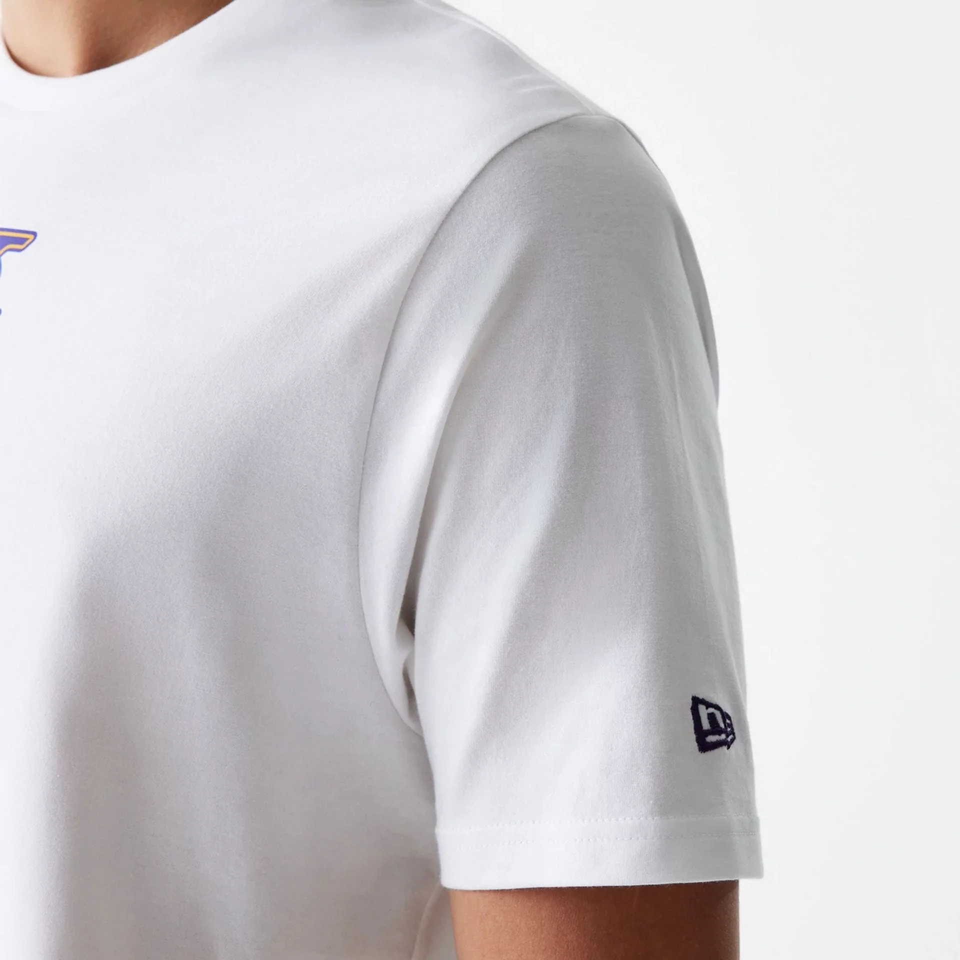 LA Lakers NBA Logo White T-Shirt - Image 5