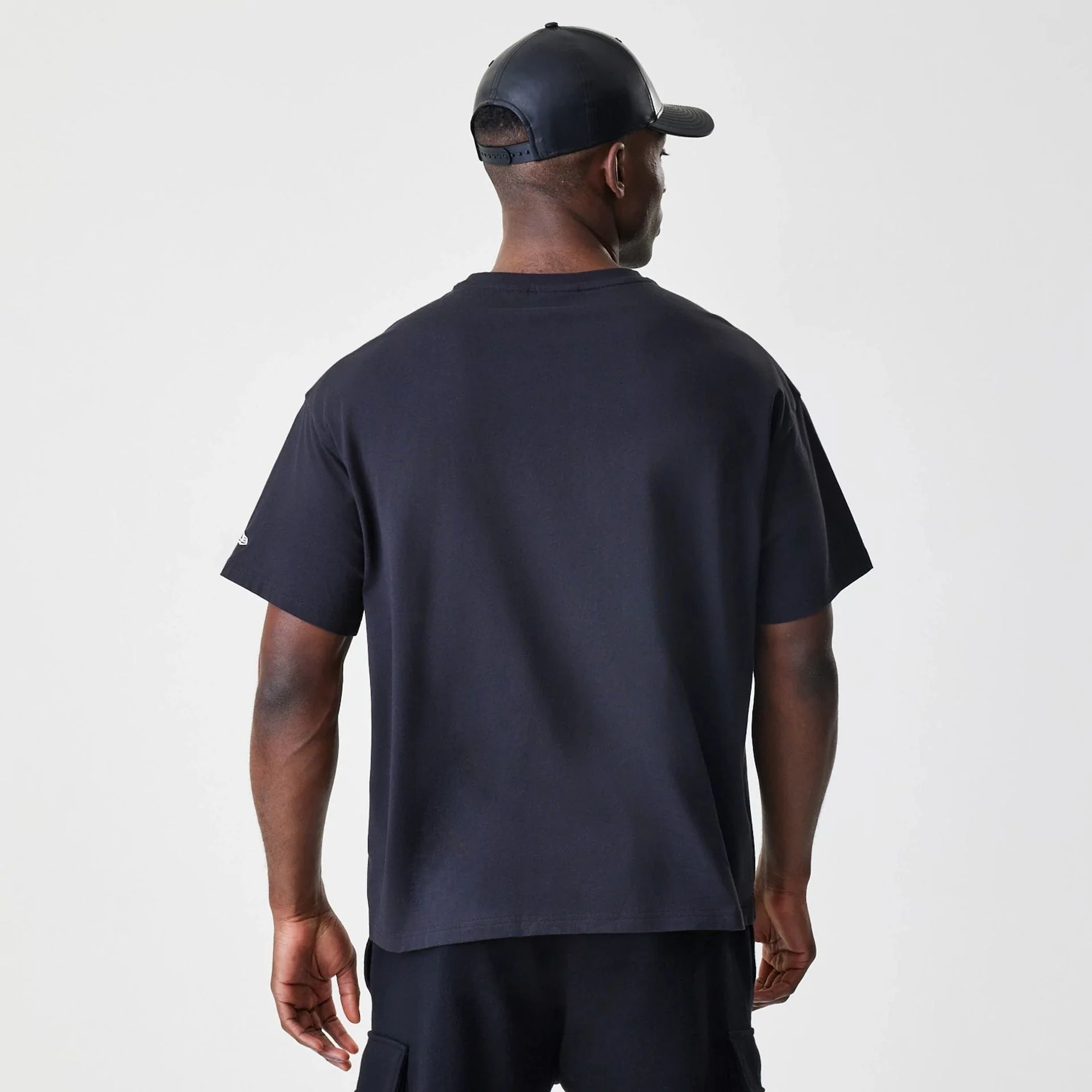 LA Lakers NBA Outline Graphic Navy Oversized T-Shirt - Image 2