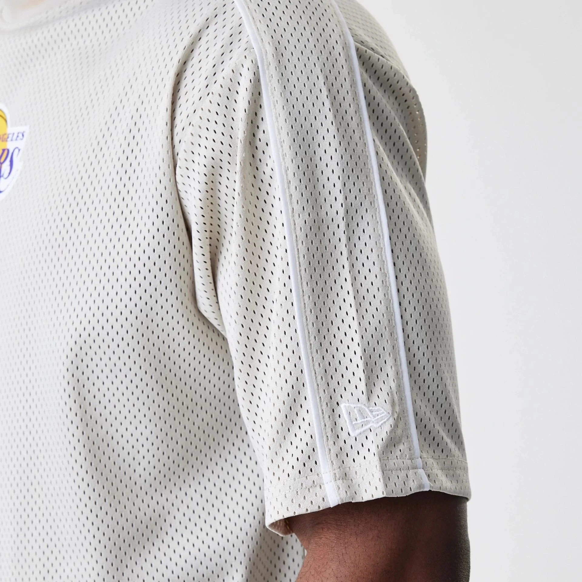 LA Lakers NBA Piping Light Beige Oversized Mesh T-Shirt - Image 5