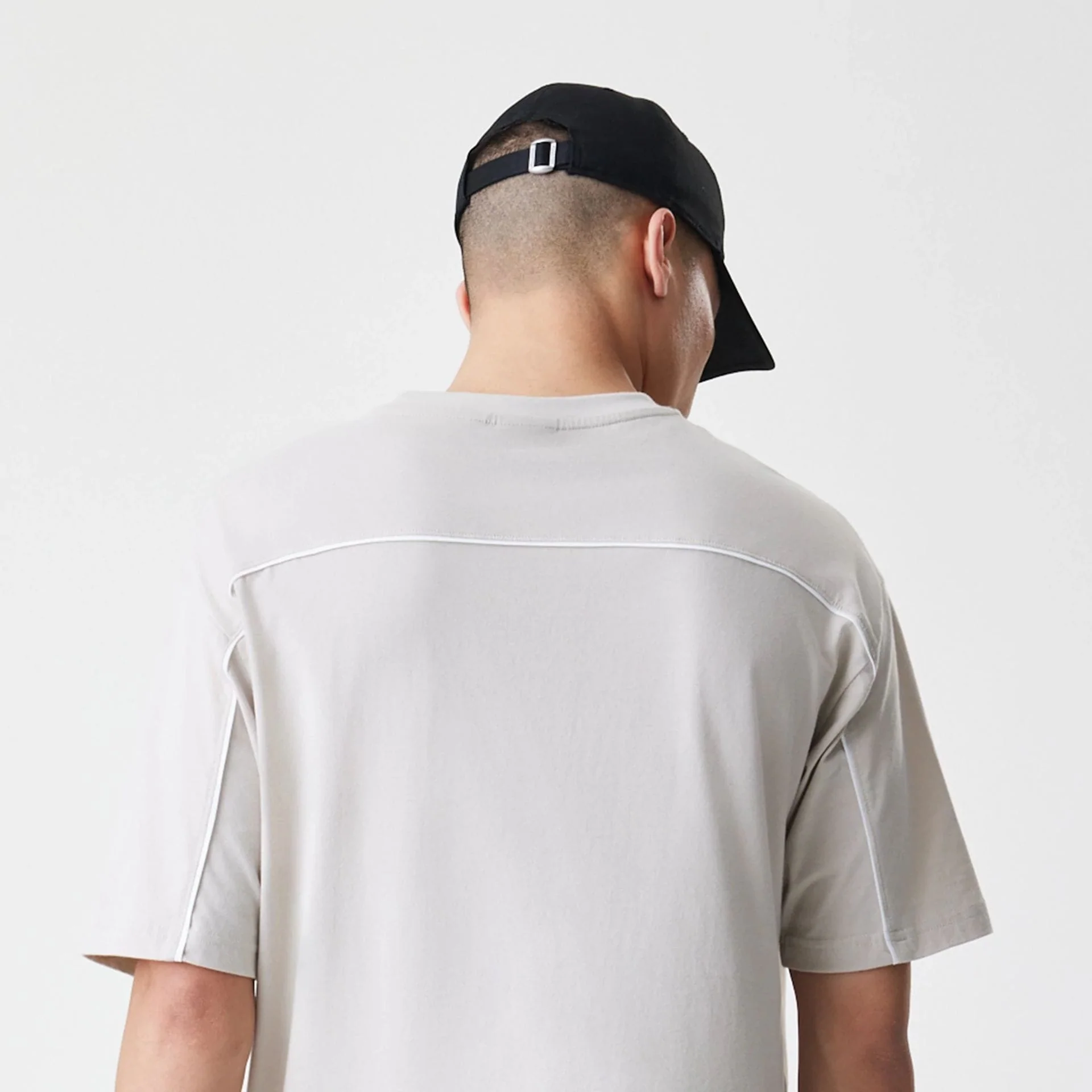 LA Lakers NBA Piping Light Beige Oversized T-Shirt - Image 7