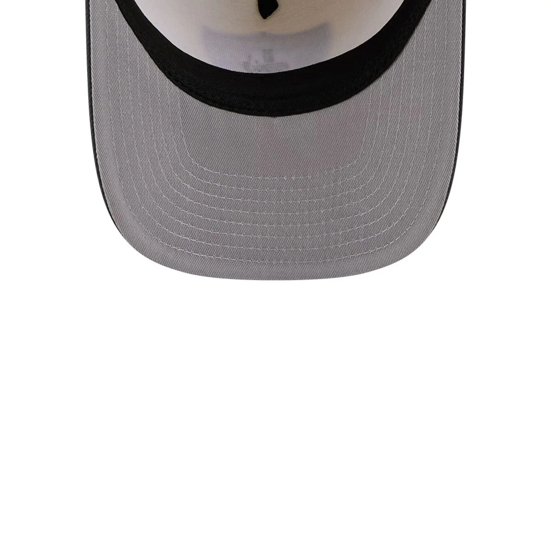 Las Vegas Raiders MLB Chrome Cream 9FIFTY A-Frame Snapback Adjustable Cap - Image 2