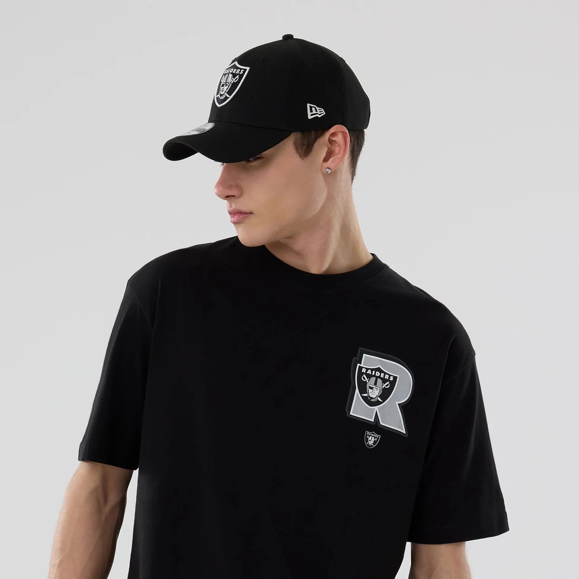 Las Vegas Raiders NFL Graphic Black T-Shirt - Image 7