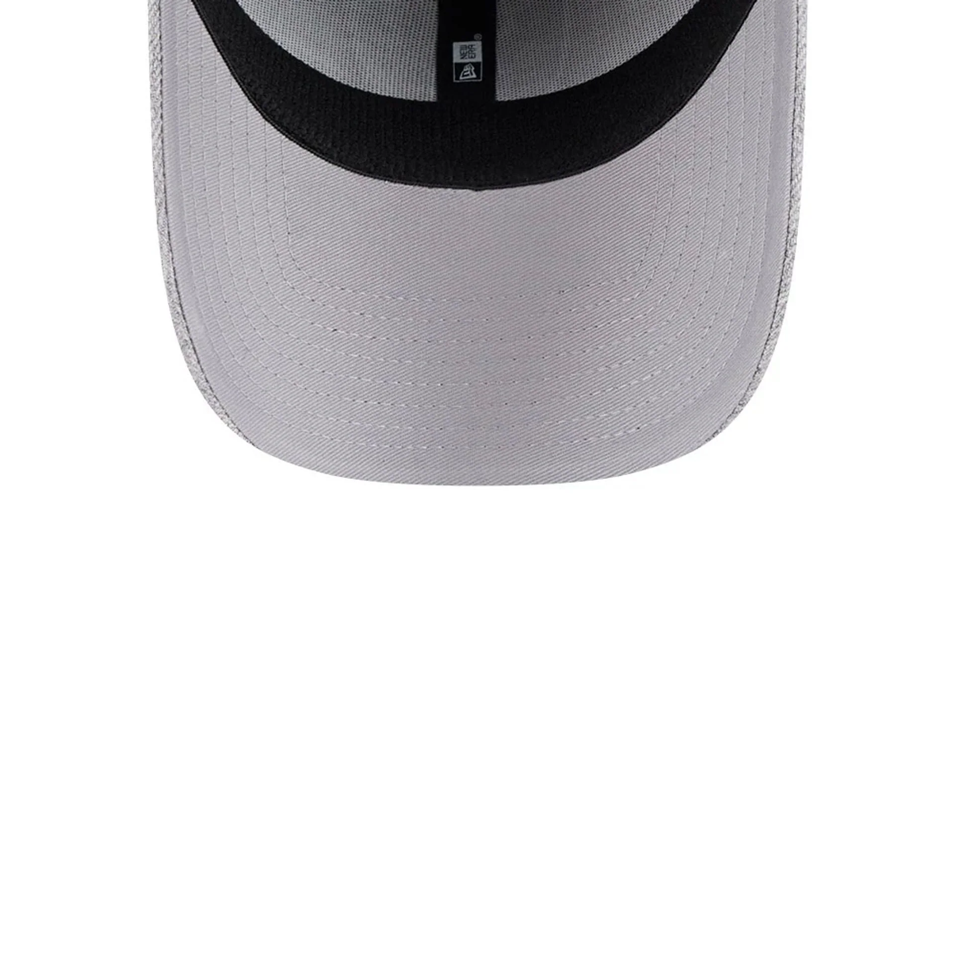 Las Vegas Raiders NFL Heather Grey 39THIRTY Stretch Fit Cap - Image 7