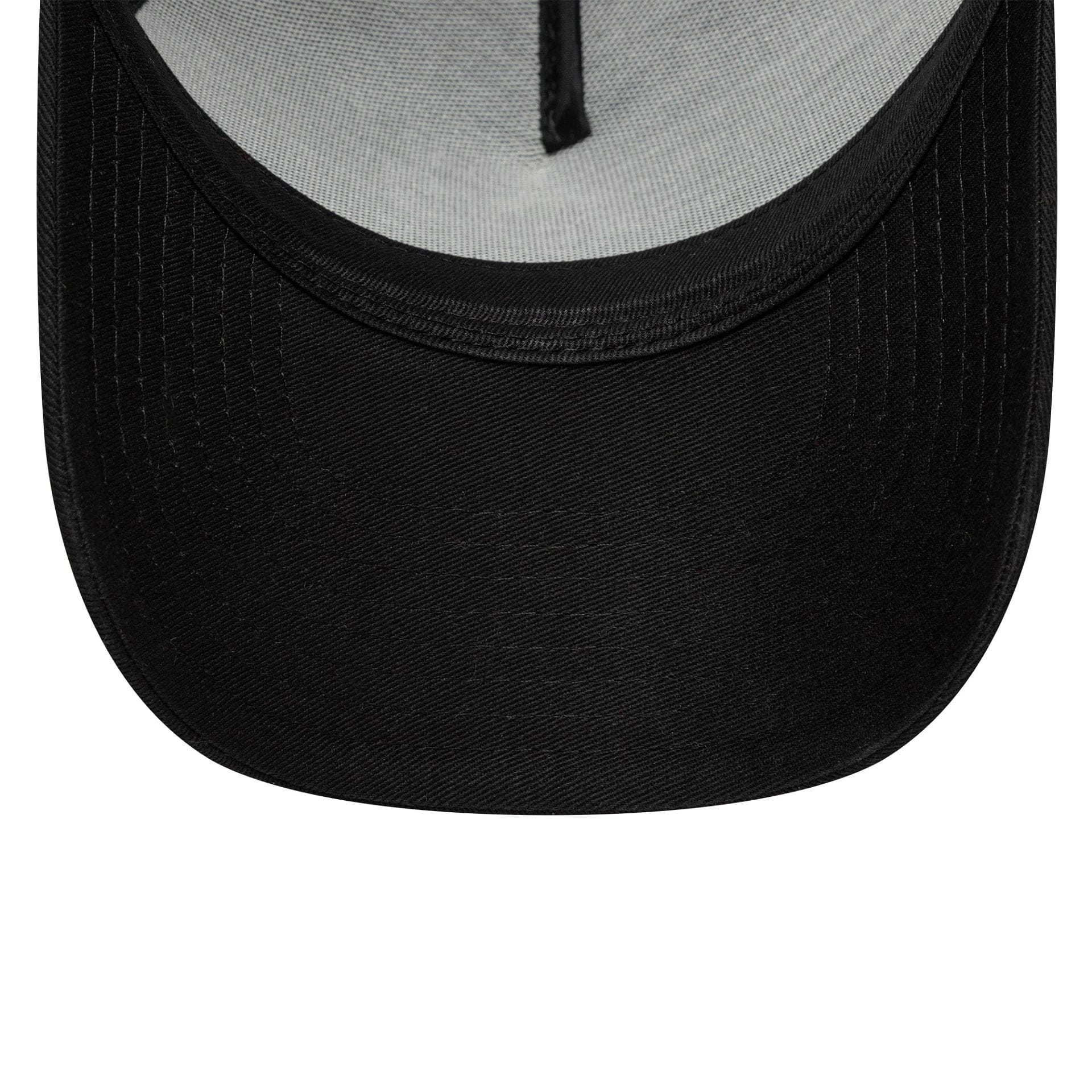 Liverpool FC Tonal Black 9FORTY A-Frame Trucker Adjustable Cap - Image 5