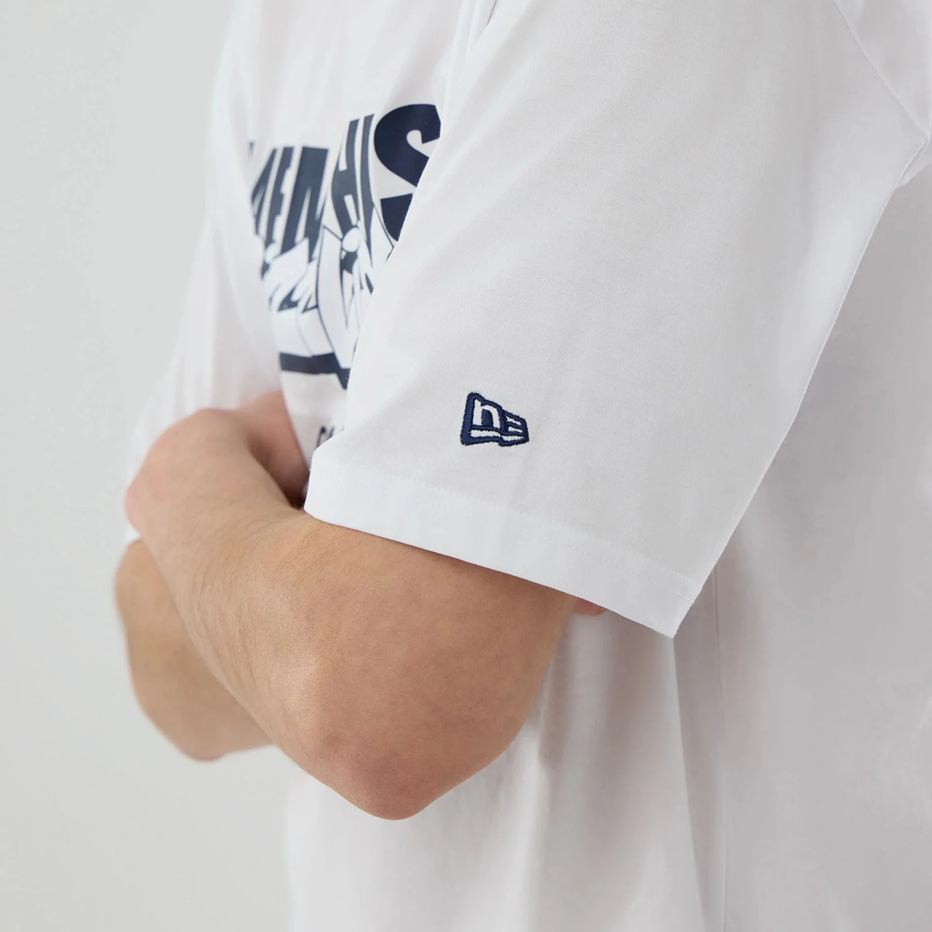Memphis Grizzlies NBA London Game 2026 White Oversized T-Shirt - Image 7