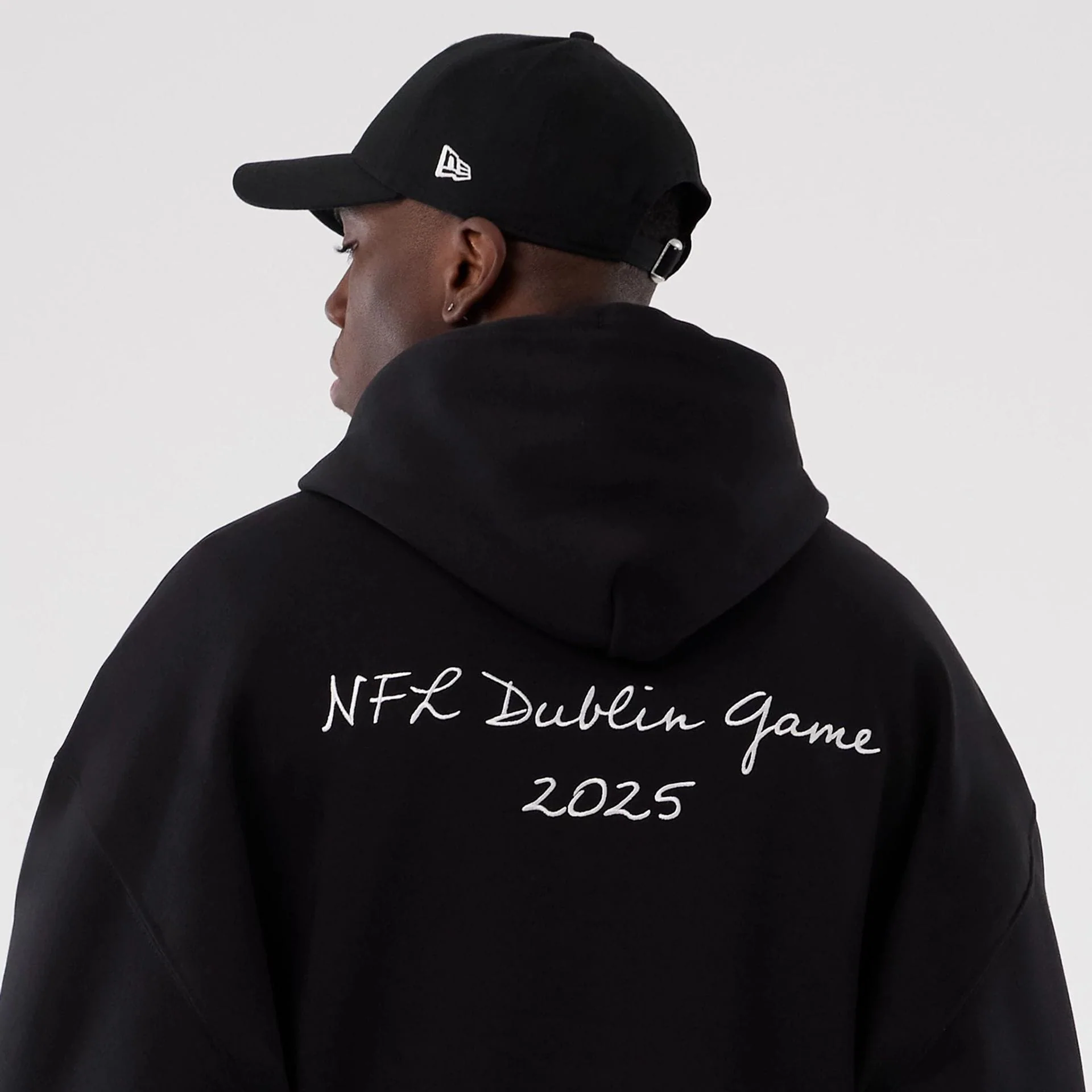 Minnesota Vikings NFL International Series Games 2025 Black Premium Pullover Hoodie - Image 6