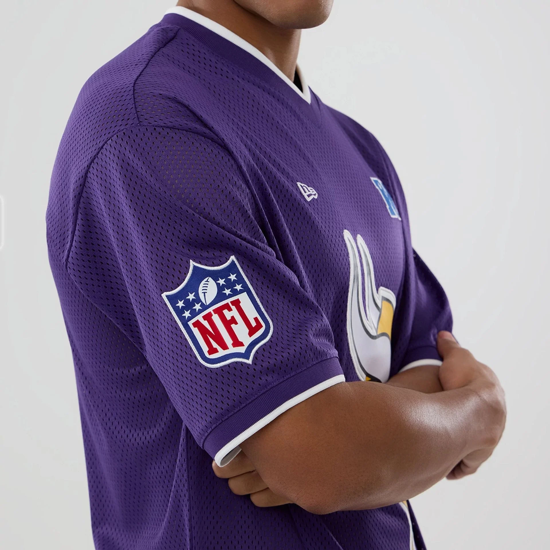 Minnesota Vikings NFL Mesh Purple Oversized T-Shirt - Image 3