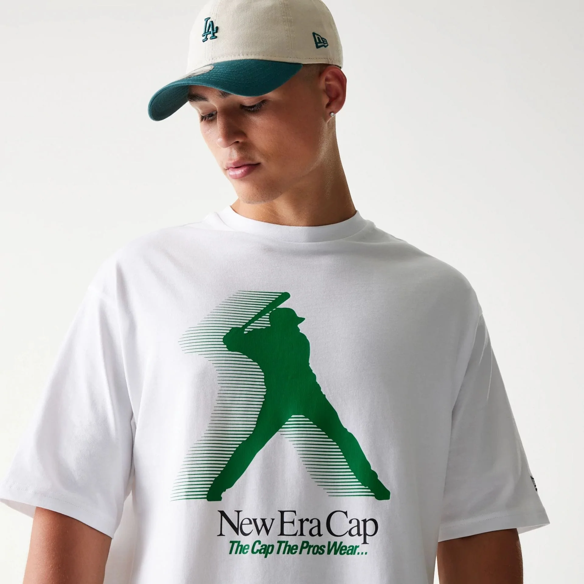 New Era Baseball Player Graphic White Oversized T-Shirt - Image 6