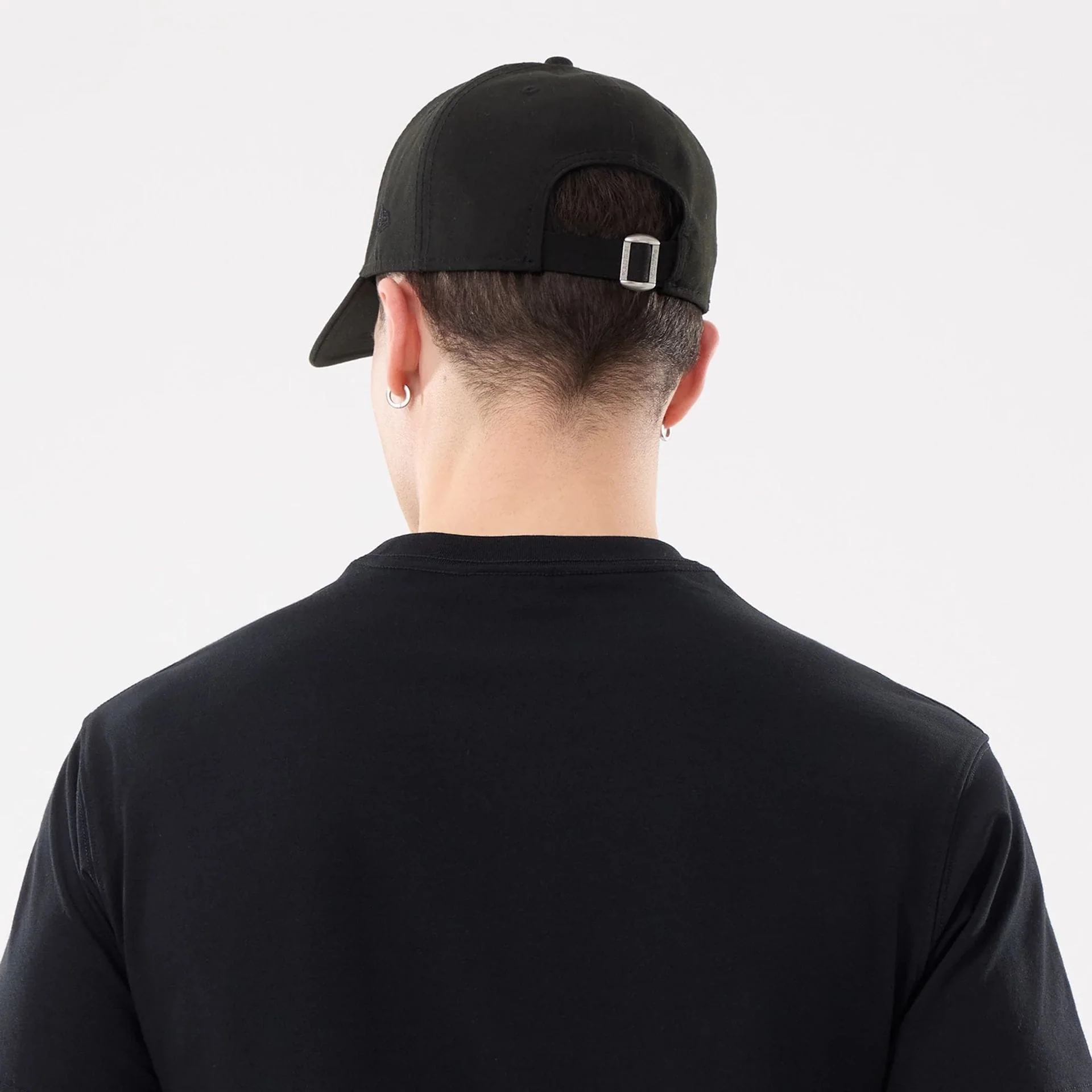 New Era Basic Black T-Shirt - Image 7