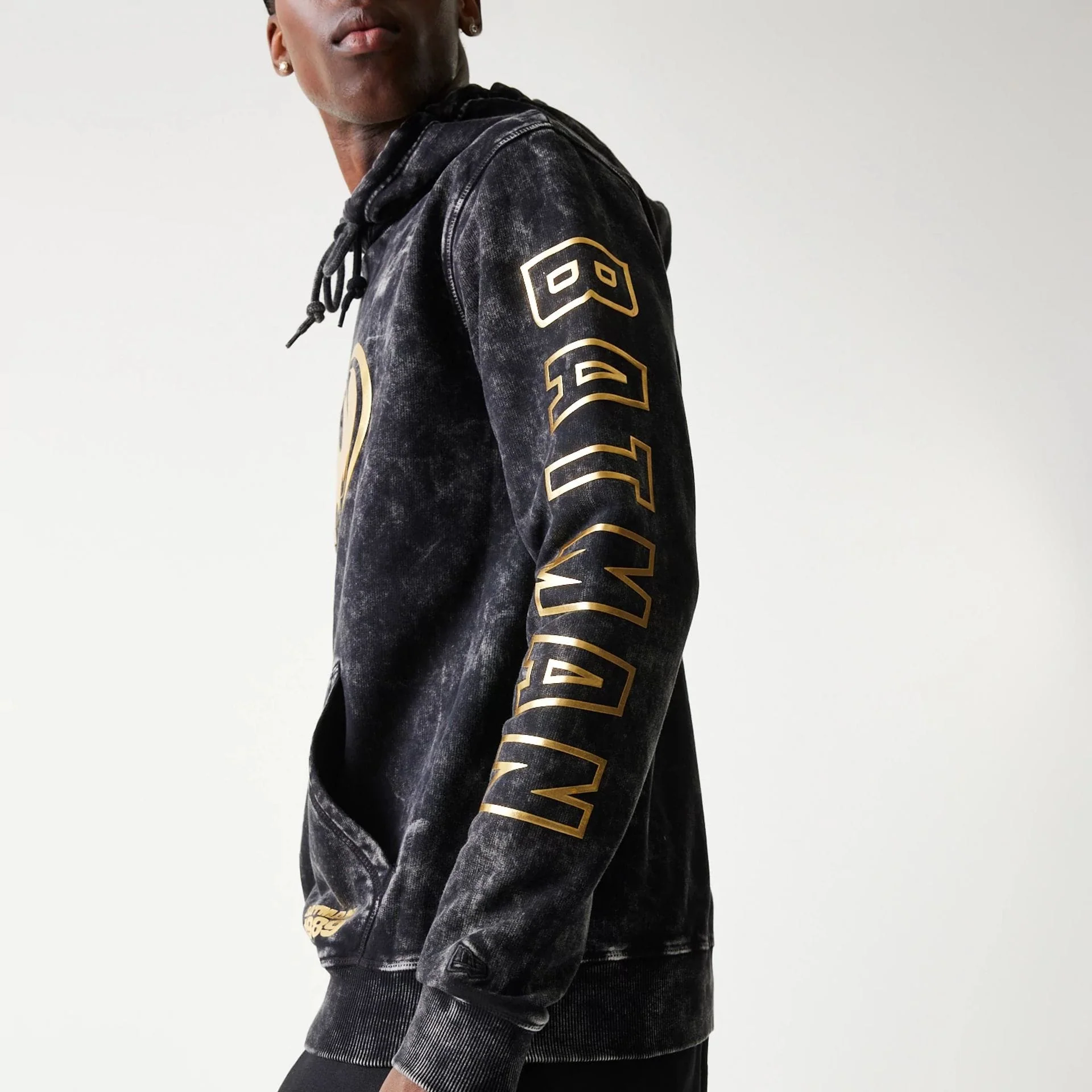 New Era Batman 1989 Black Pullover Hoodie - Image 4