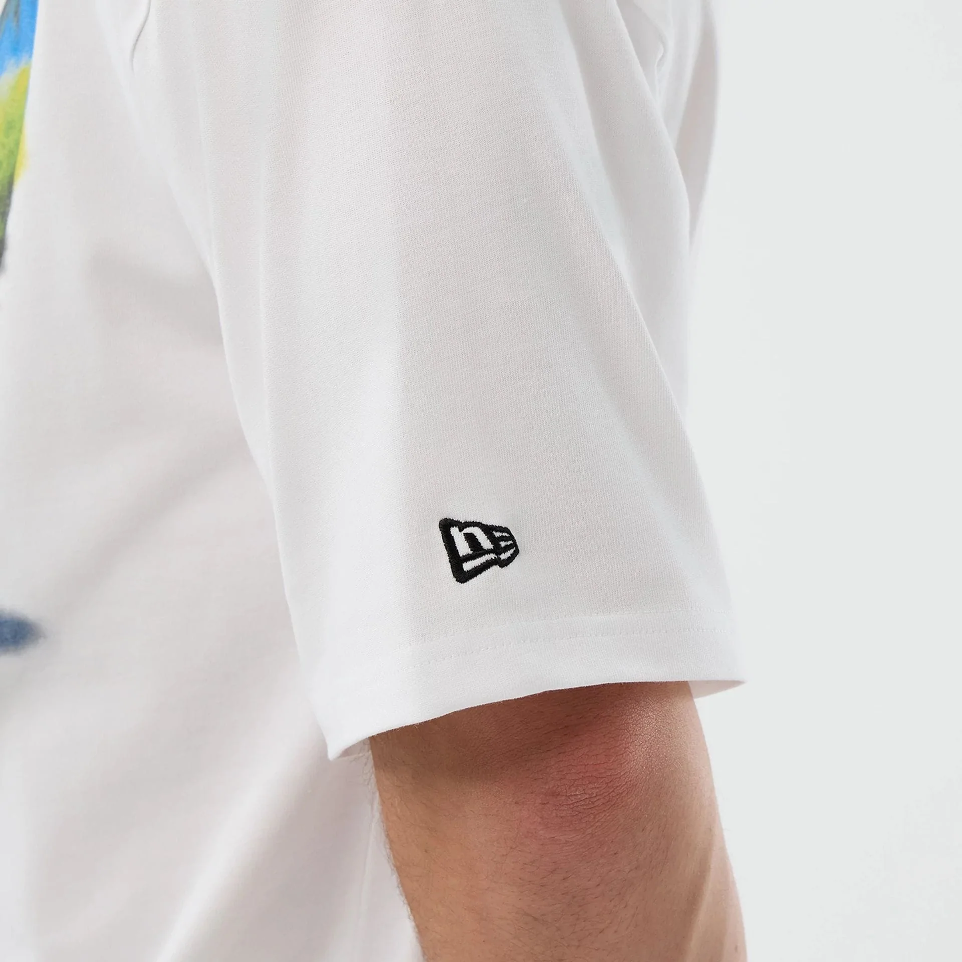 New Era Beach Graphic White Oversized T-Shirt - Image 7