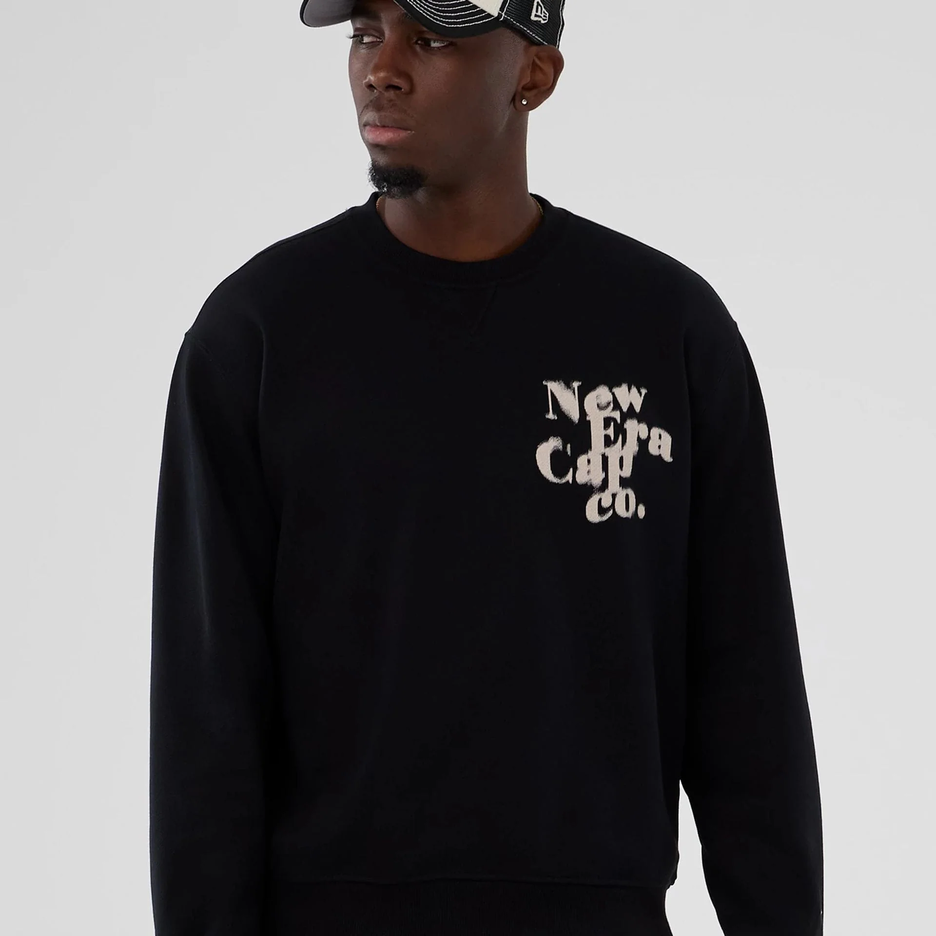 New Era Cap Company Black Crew Neck Sweater - Image 7