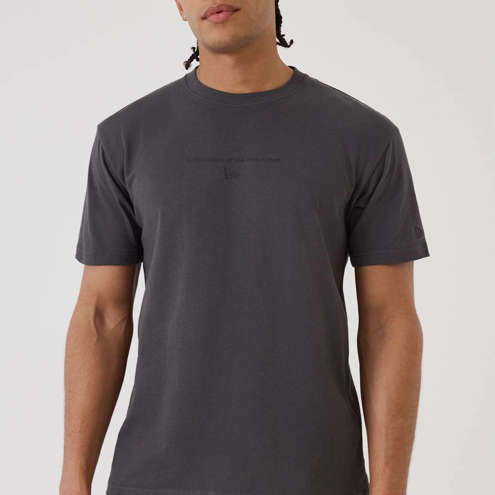 New Era Circle Grey T-Shirt - Image 5