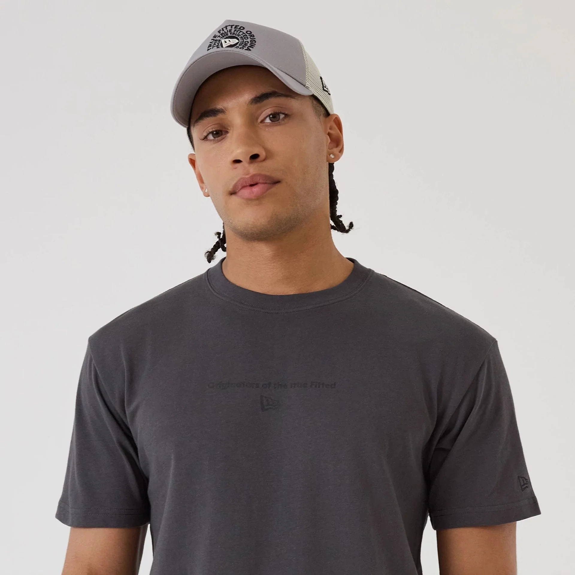 New Era Circle Grey T-Shirt - Image 7