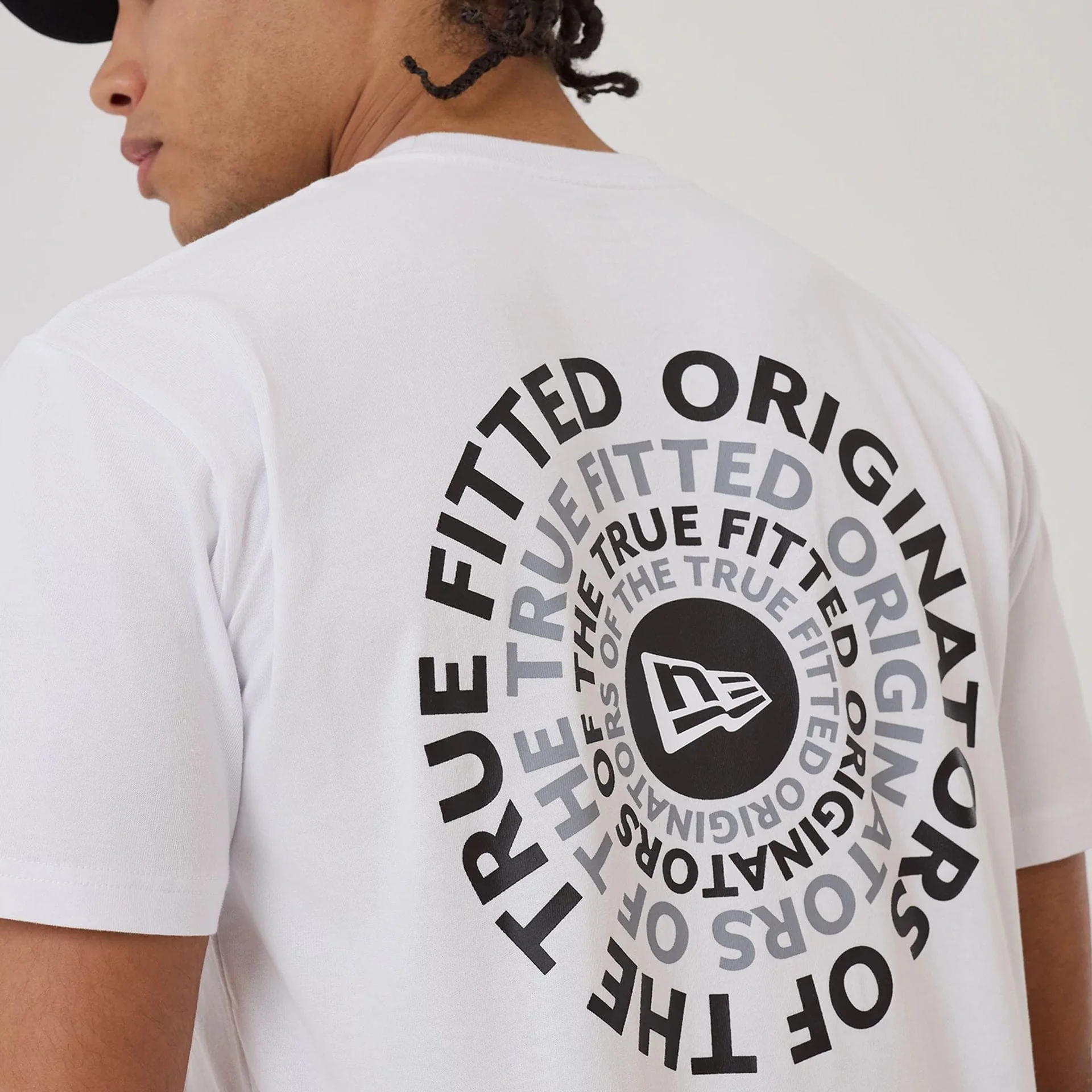 New Era Circle White T-Shirt - Image 4