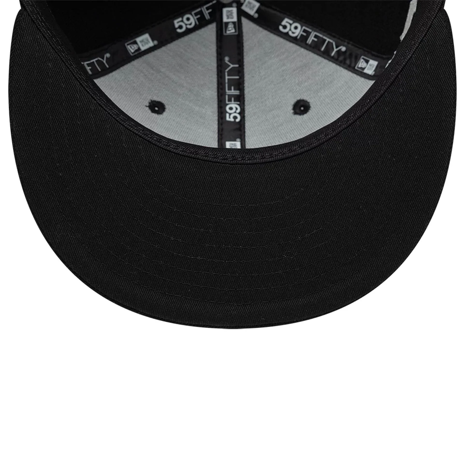 New Era Essential Black 59FIFTY Fitted Cap - Image 7