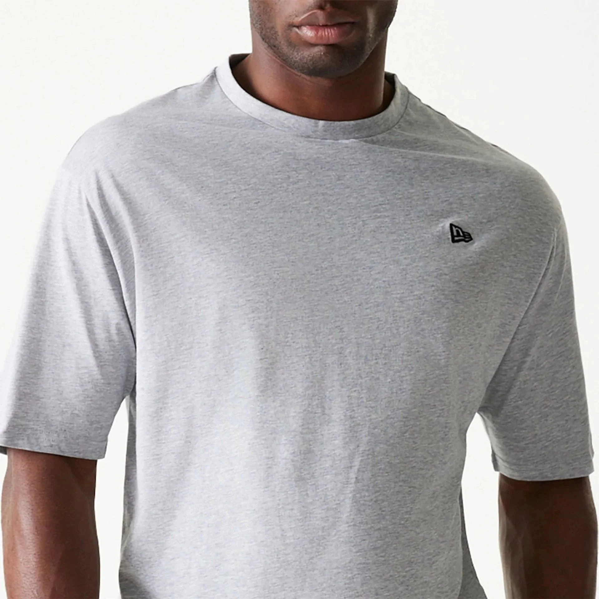 New Era Essential Grey Oversized T-Shirt - Image 3