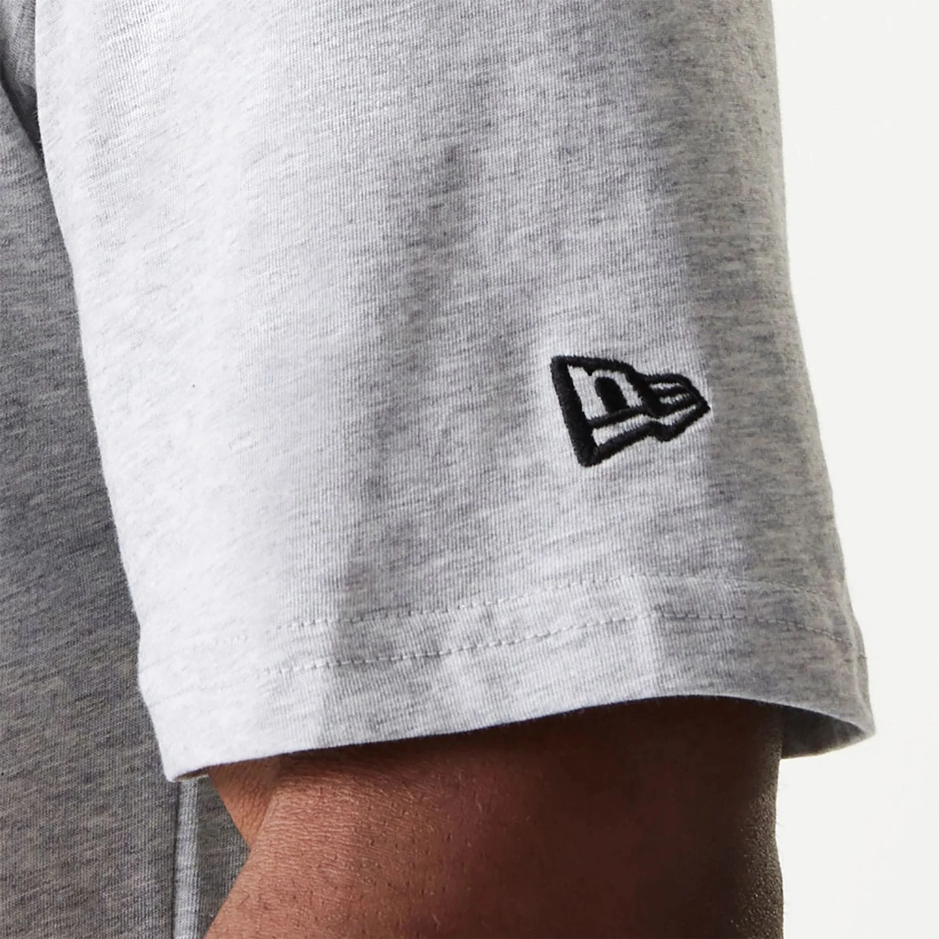 New Era Essential Grey Oversized T-Shirt - Image 5