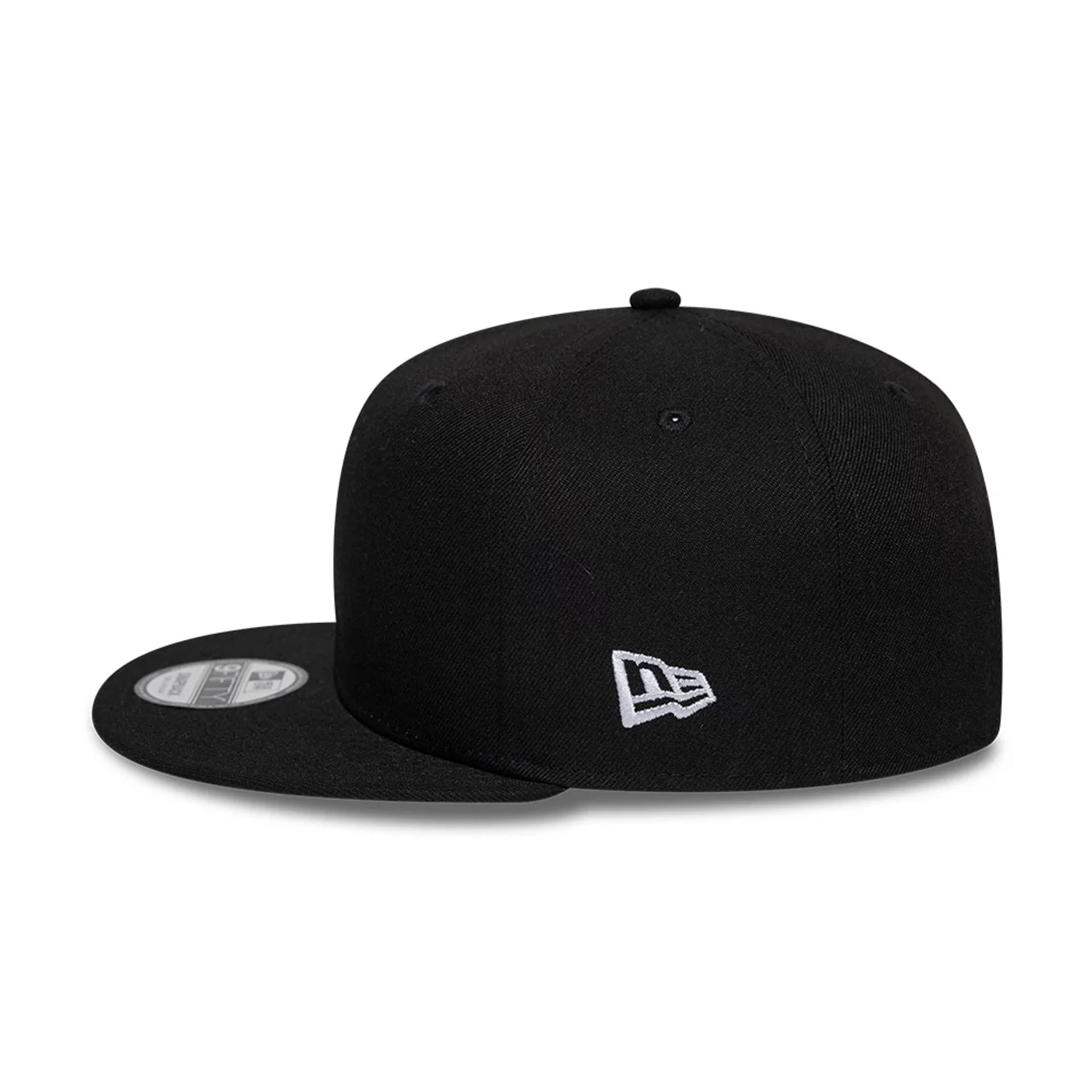 New Era Essential Tagging Black 9FIFTY Snapback Adjustable Cap - Image 6