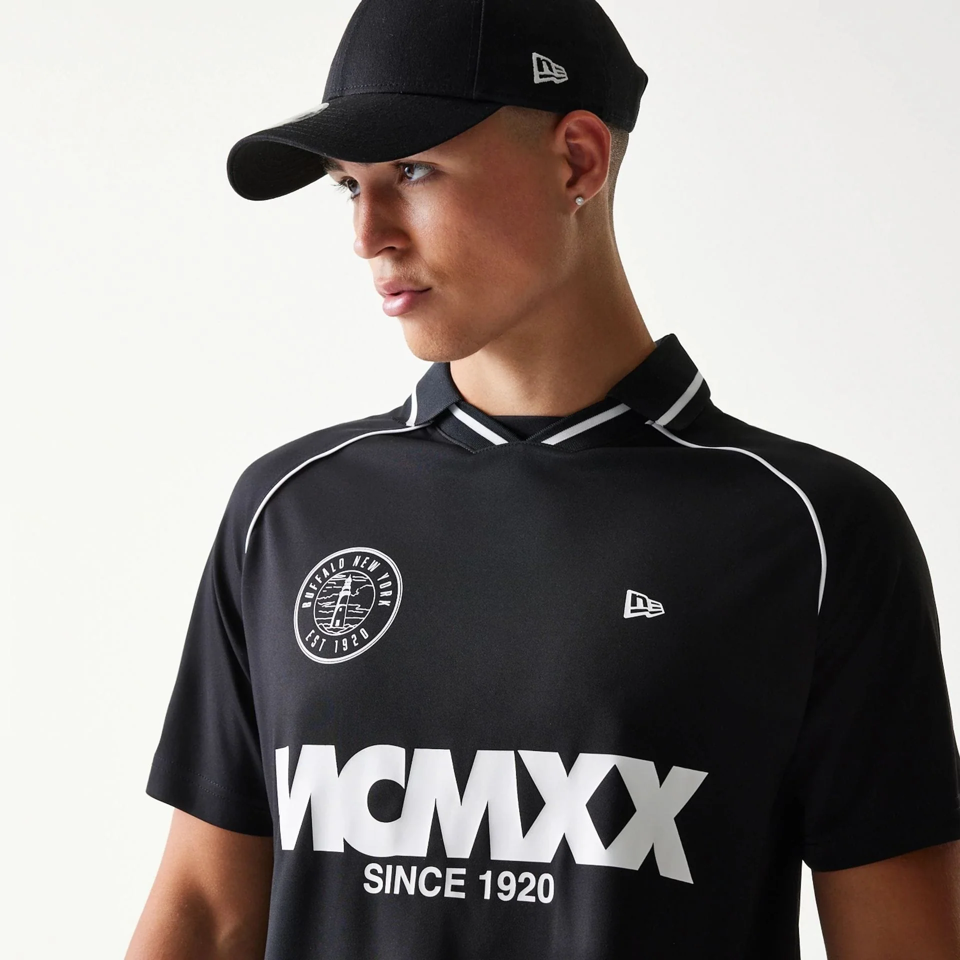 New Era Football Black T-Shirt - Image 4