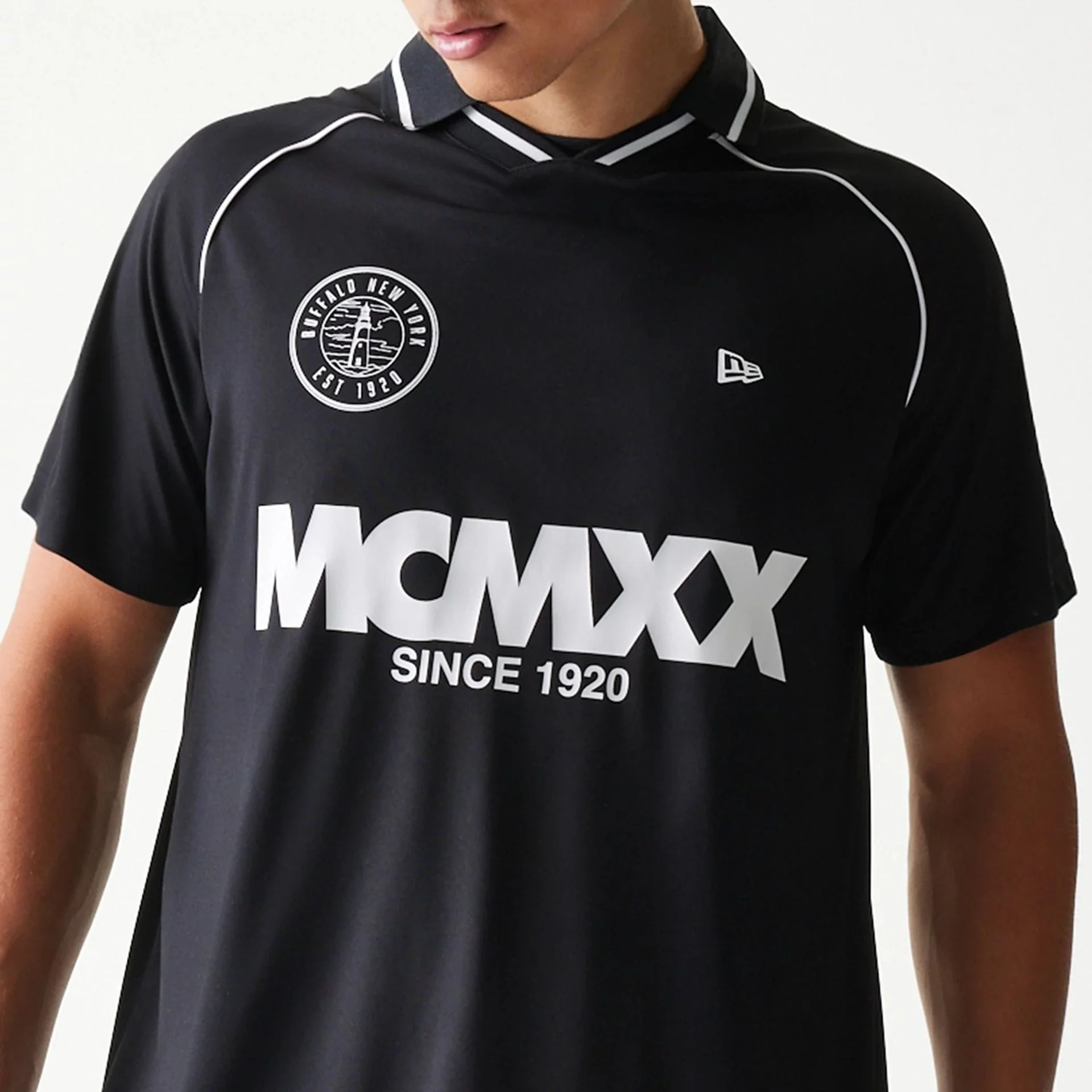 New Era Football Black T-Shirt - Image 6