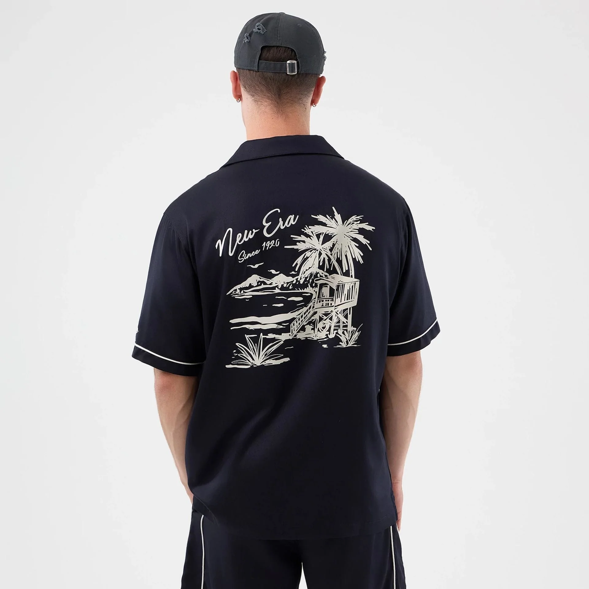 New Era Graphic Revere Navy Short Sleeve Shirt - Image 2