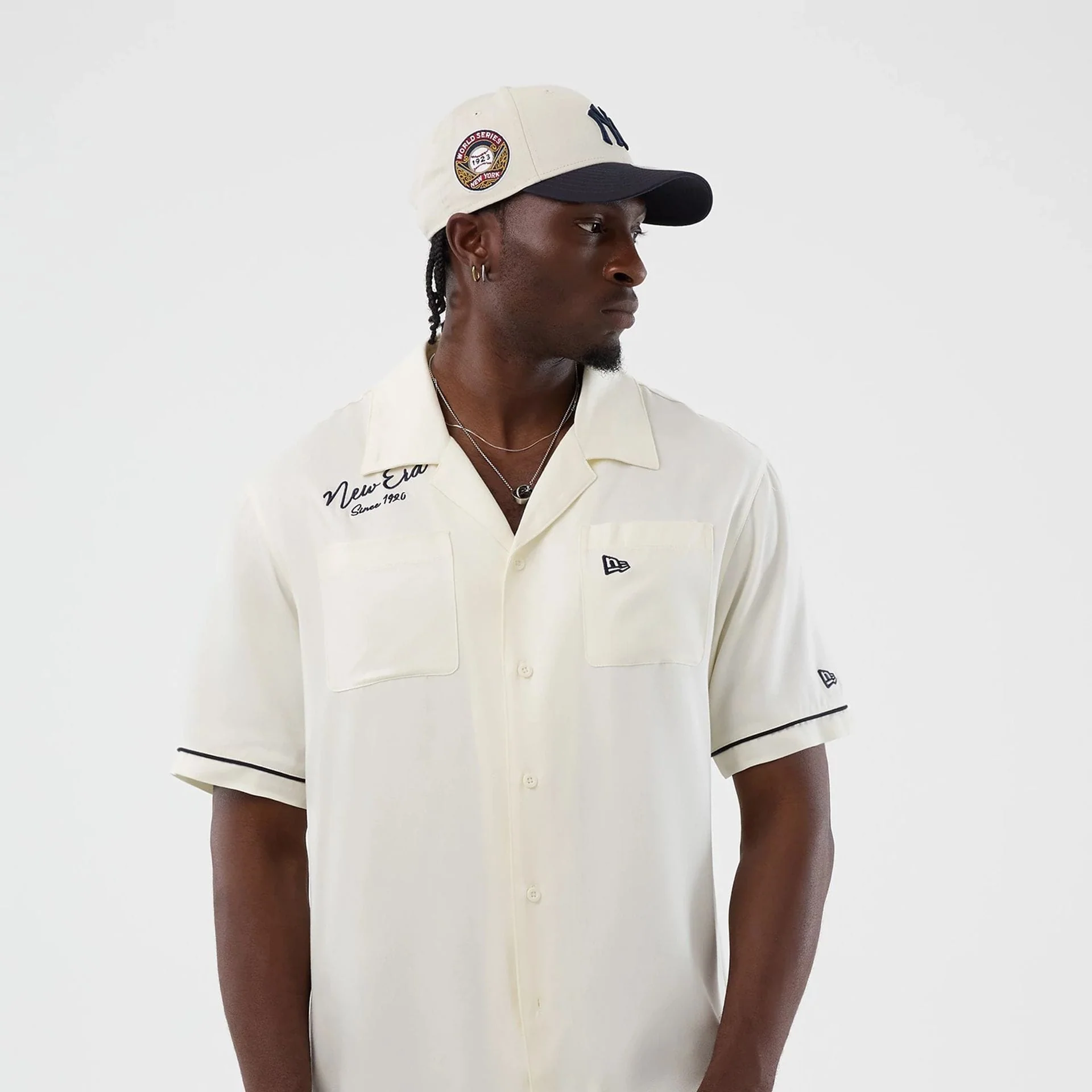 New Era Graphic Revere Open White Short Sleeve Shirt - Image 7