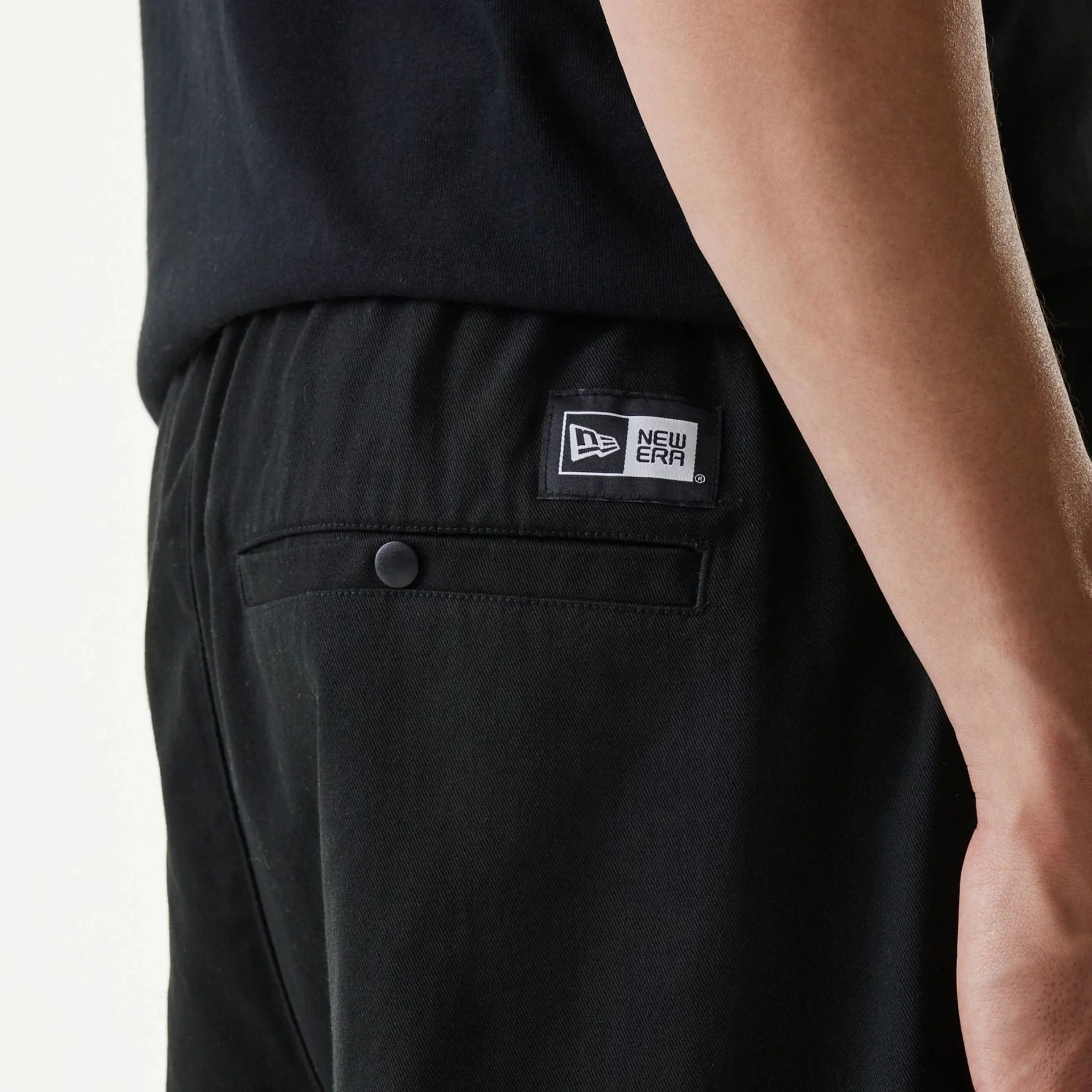 New Era Japan Woven Black Shorts - Image 5