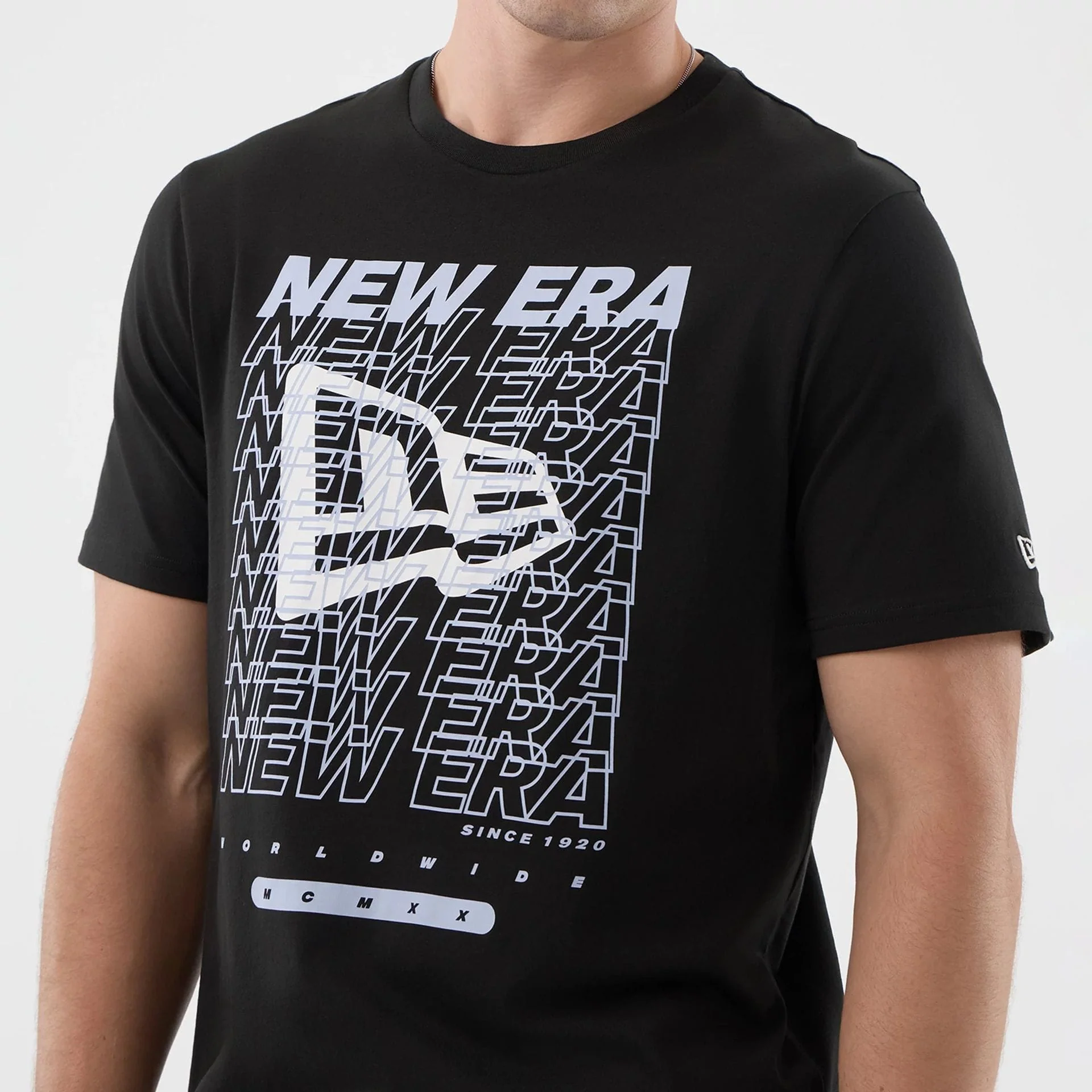 New Era Logo Graphic Black T-Shirt - Image 4