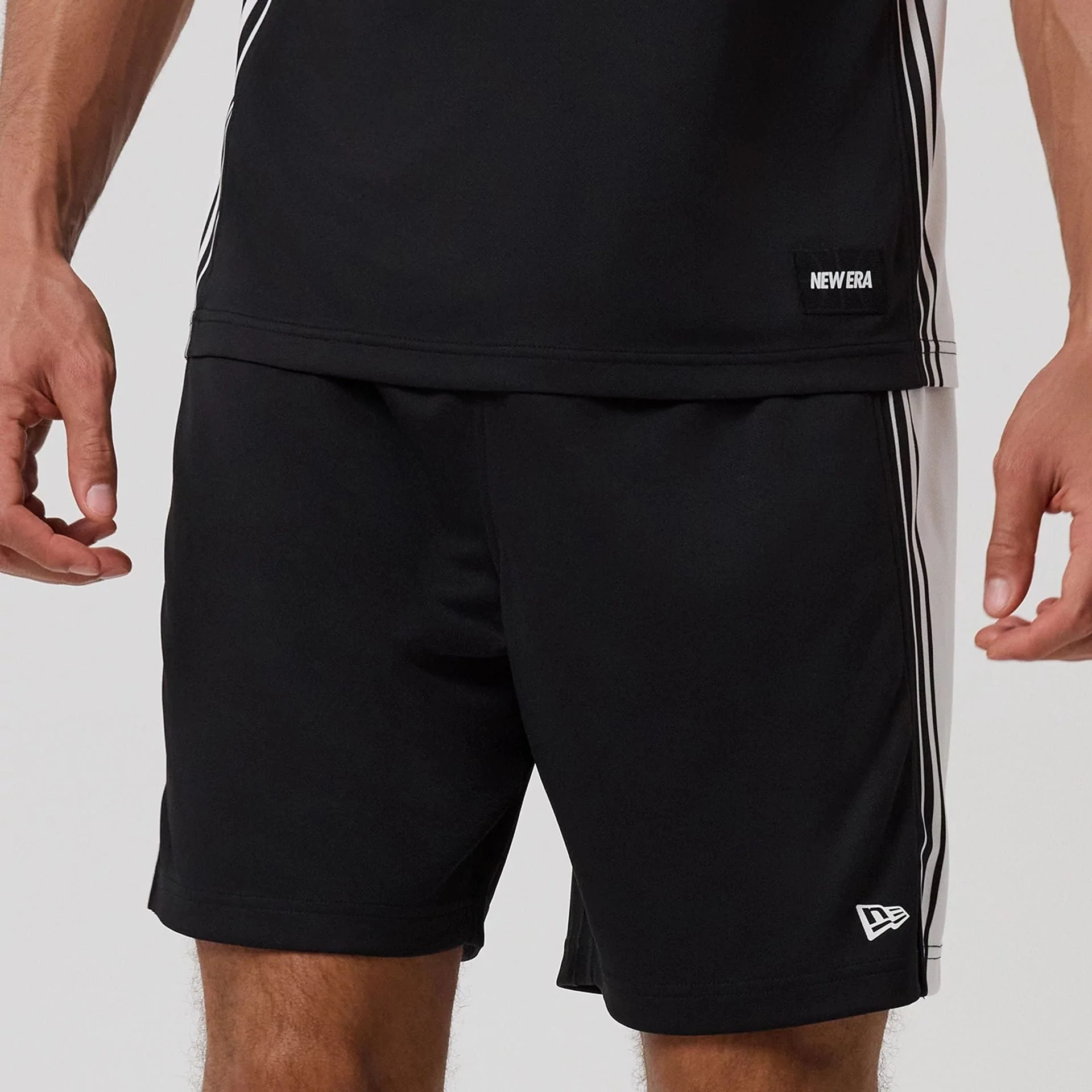 New Era Mesh Black Oversized Shorts - Image 3