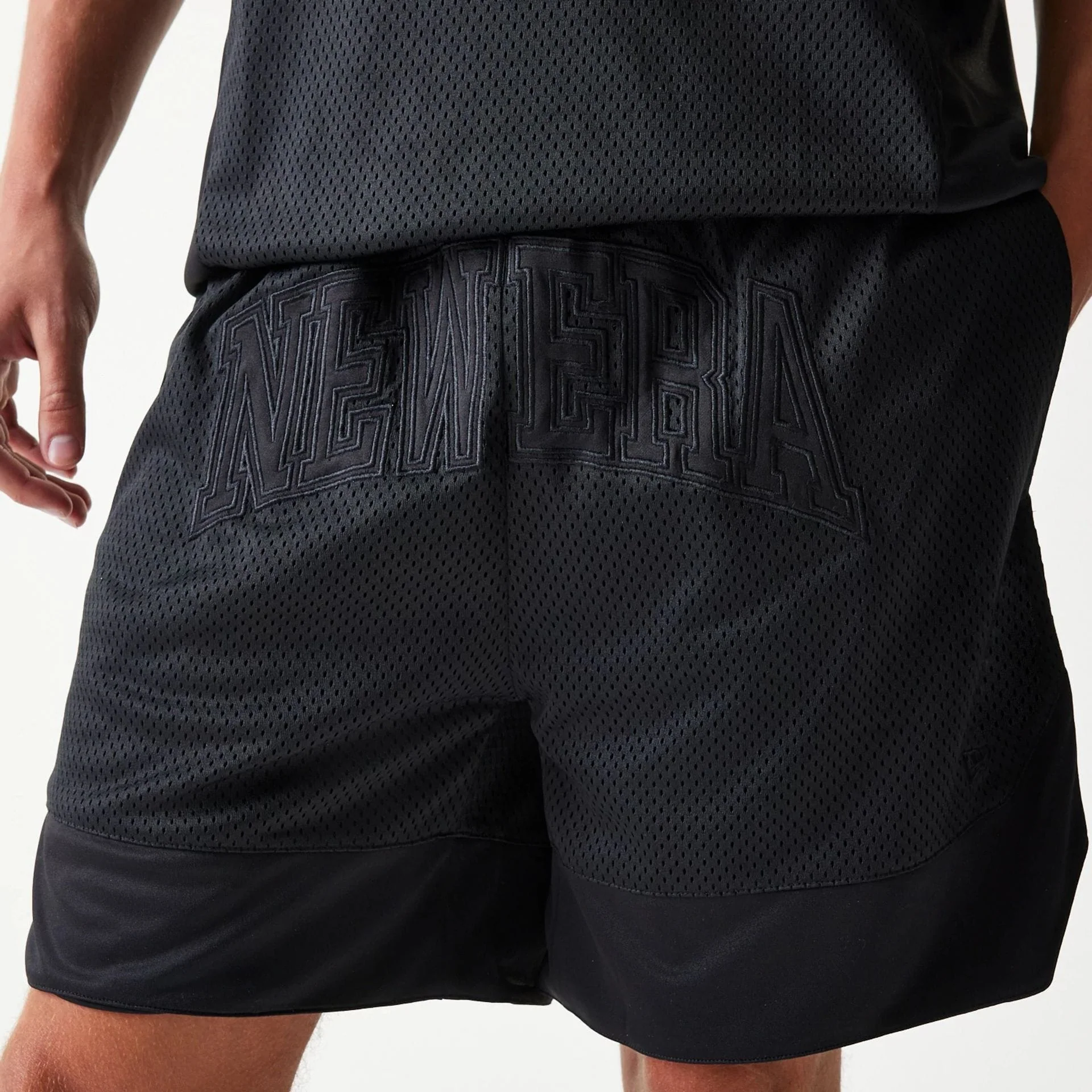 New Era Mesh Black Shorts - Image 3