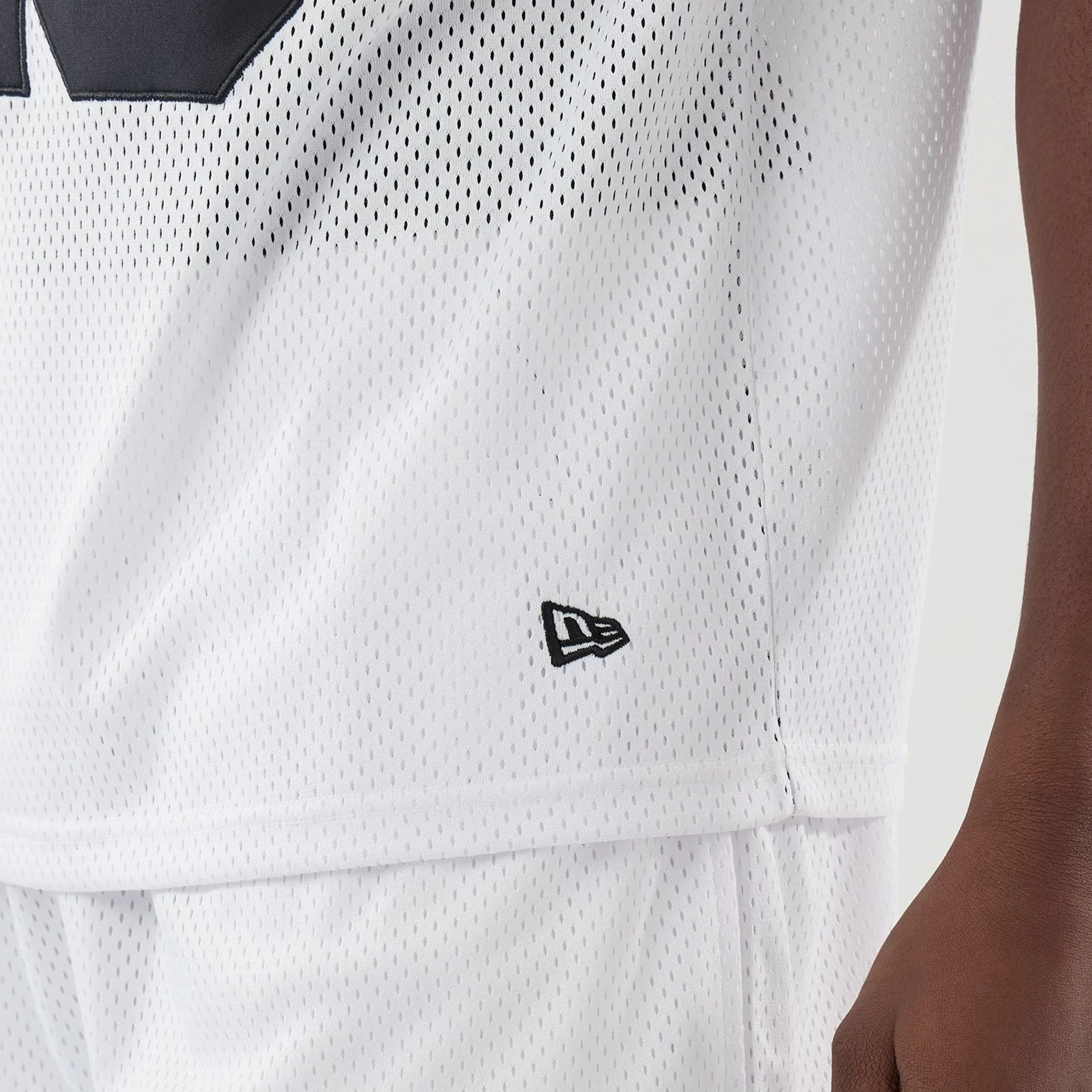 New Era Mesh White Oversized T-Shirt - Image 5