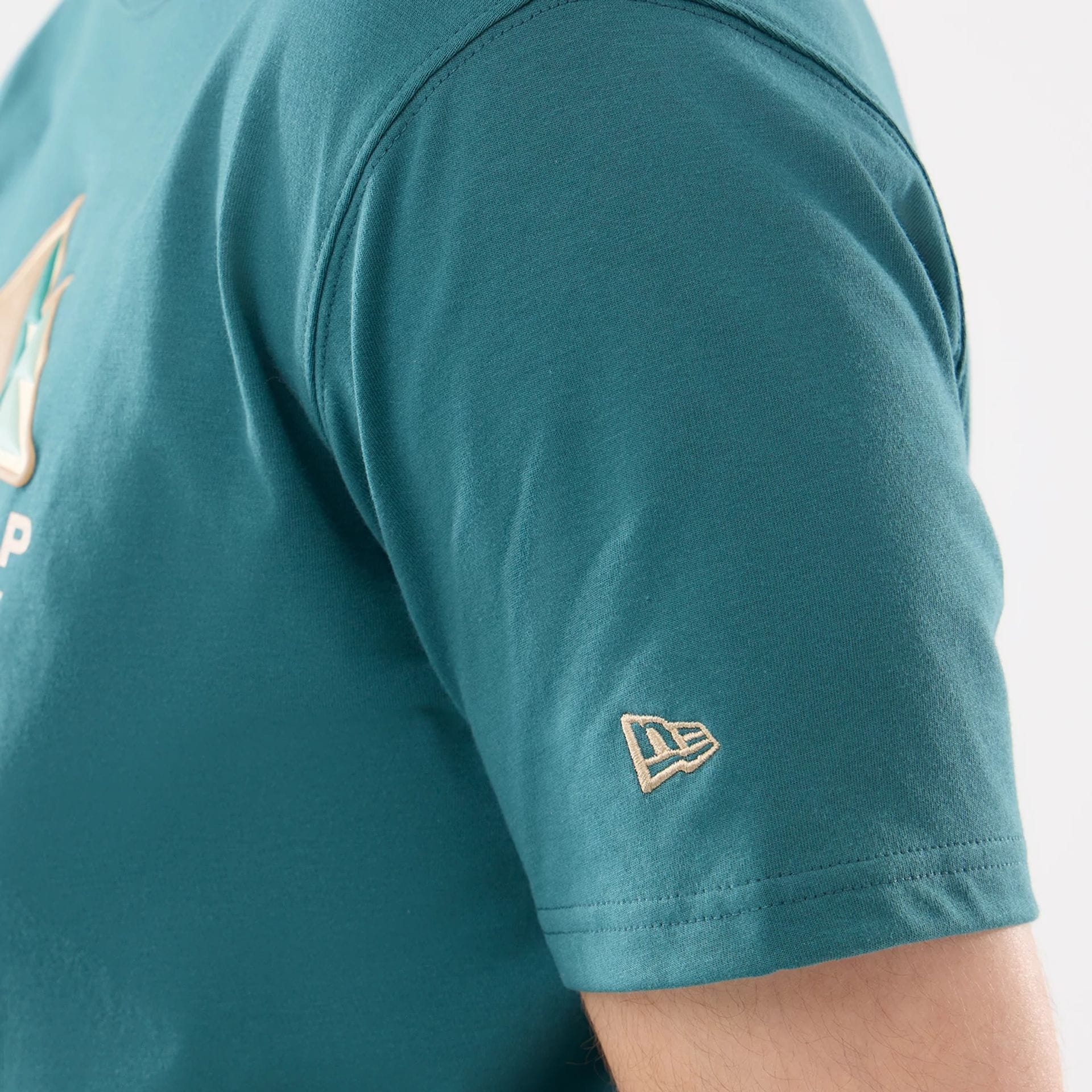 New Era Outdoor Mountain Dark Green T-Shirt - Image 5