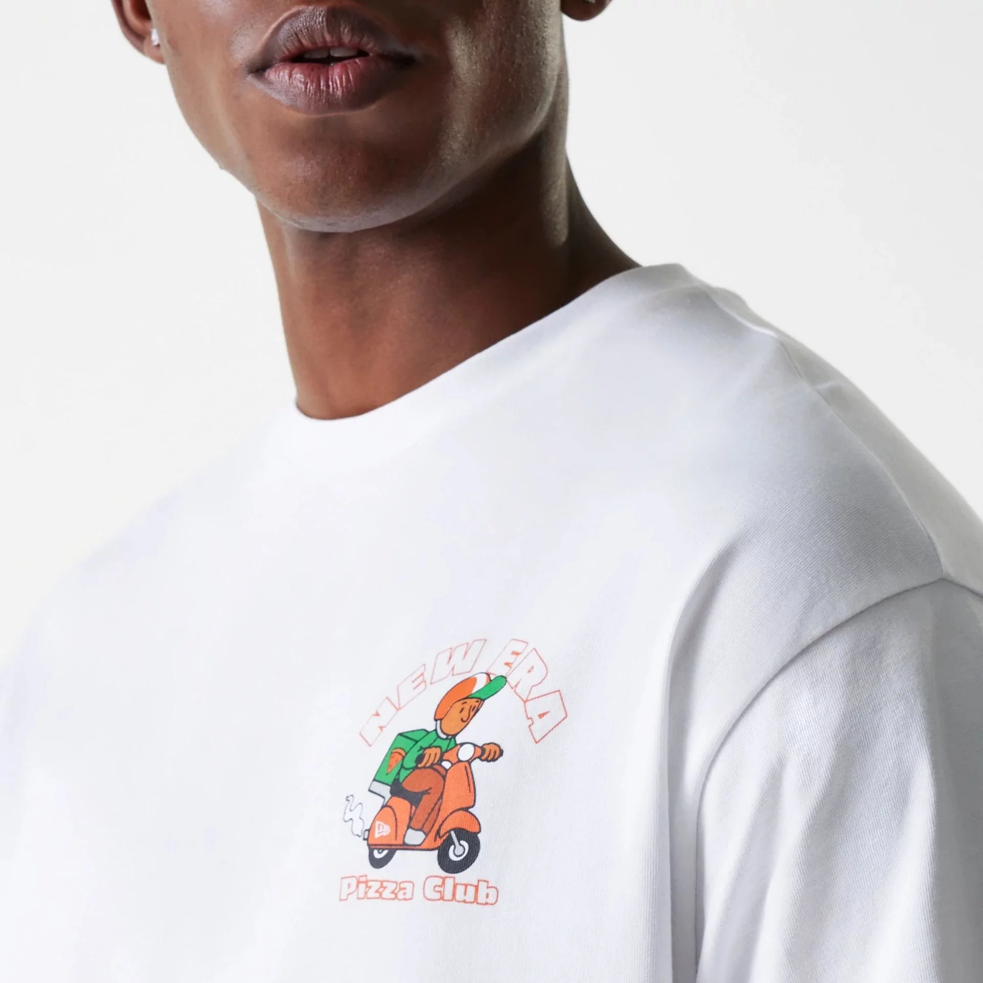 New Era Pizza Club Graphic White Oversized T-Shirt - Image 7