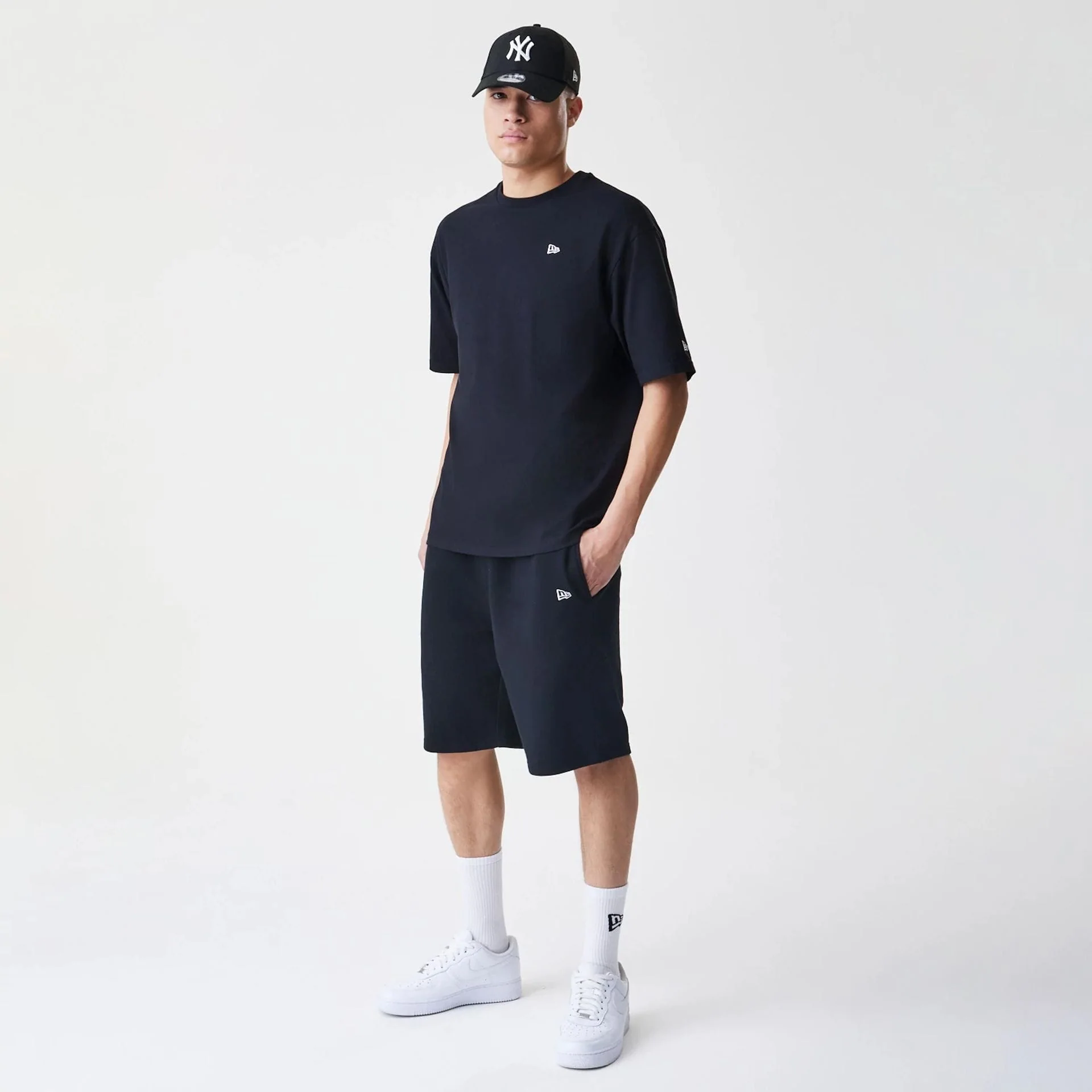 New Era Premium Essential Black Oversized Shorts - Image 8