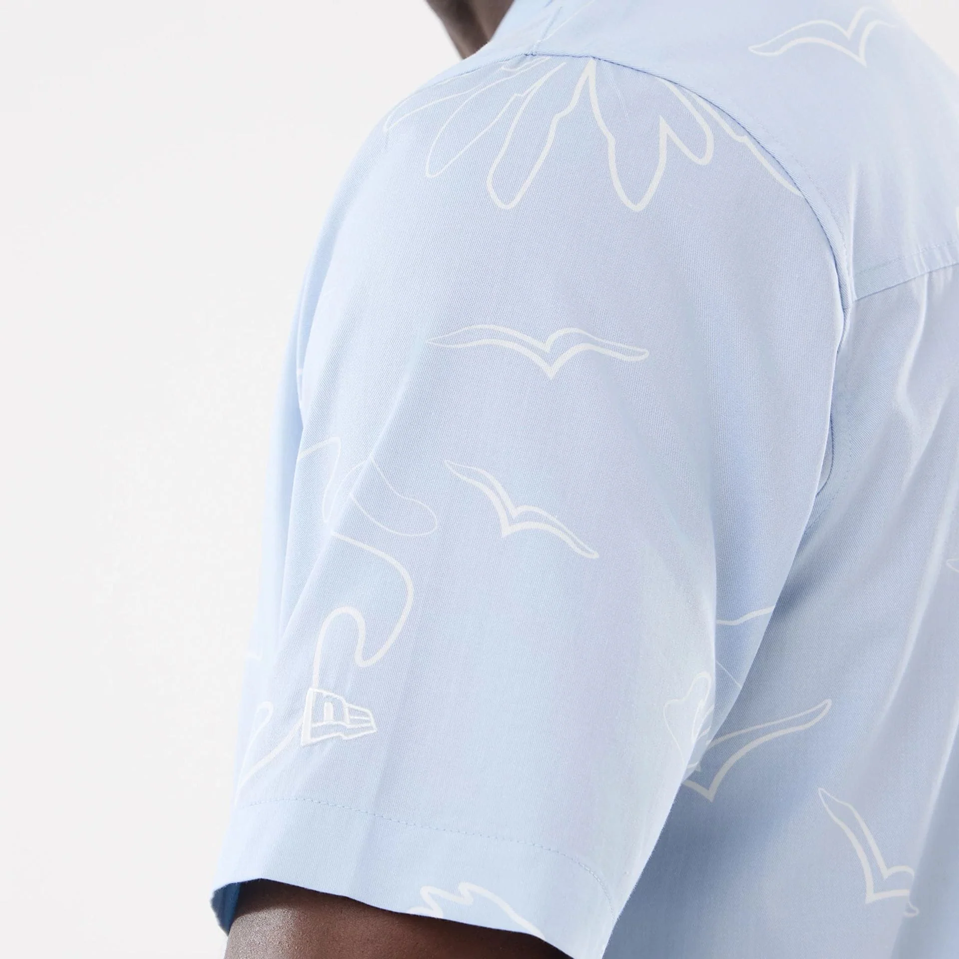 New Era Resort Blue Short Sleeve Shirt - Image 4