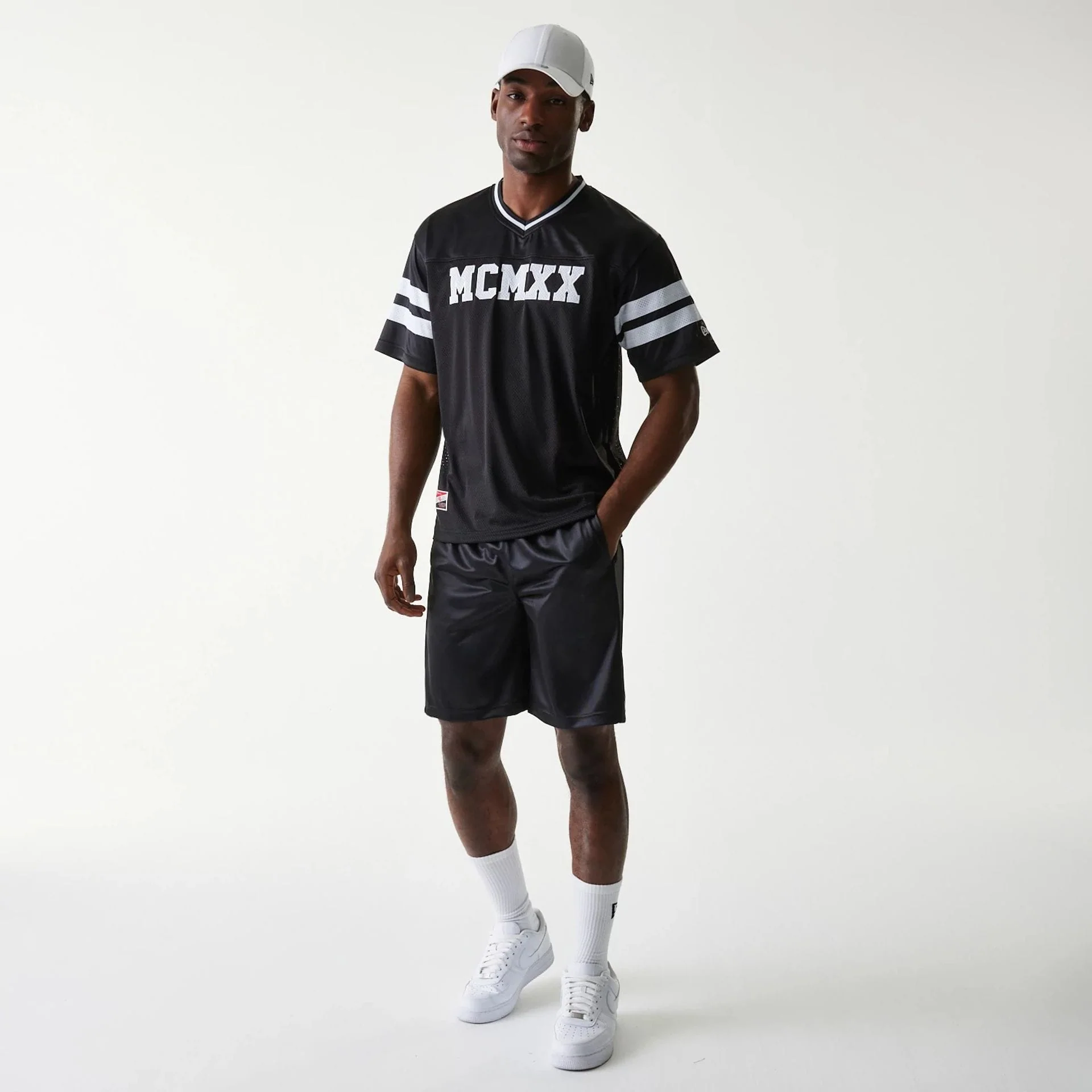 New Era Retro Sports Black Mesh Jersey - Image 8