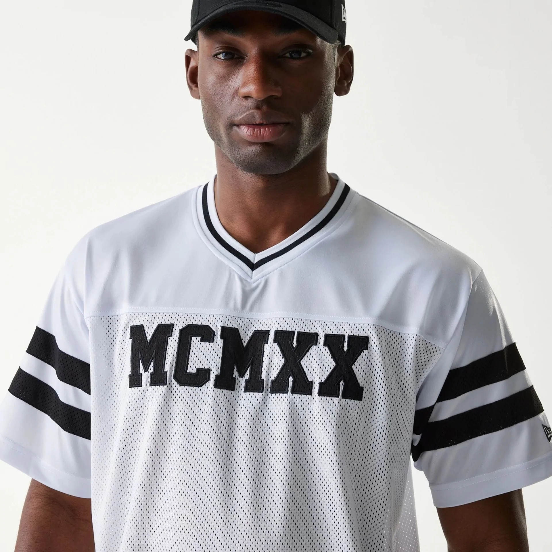 New Era Retro Sports White Mesh Jersey - Image 3