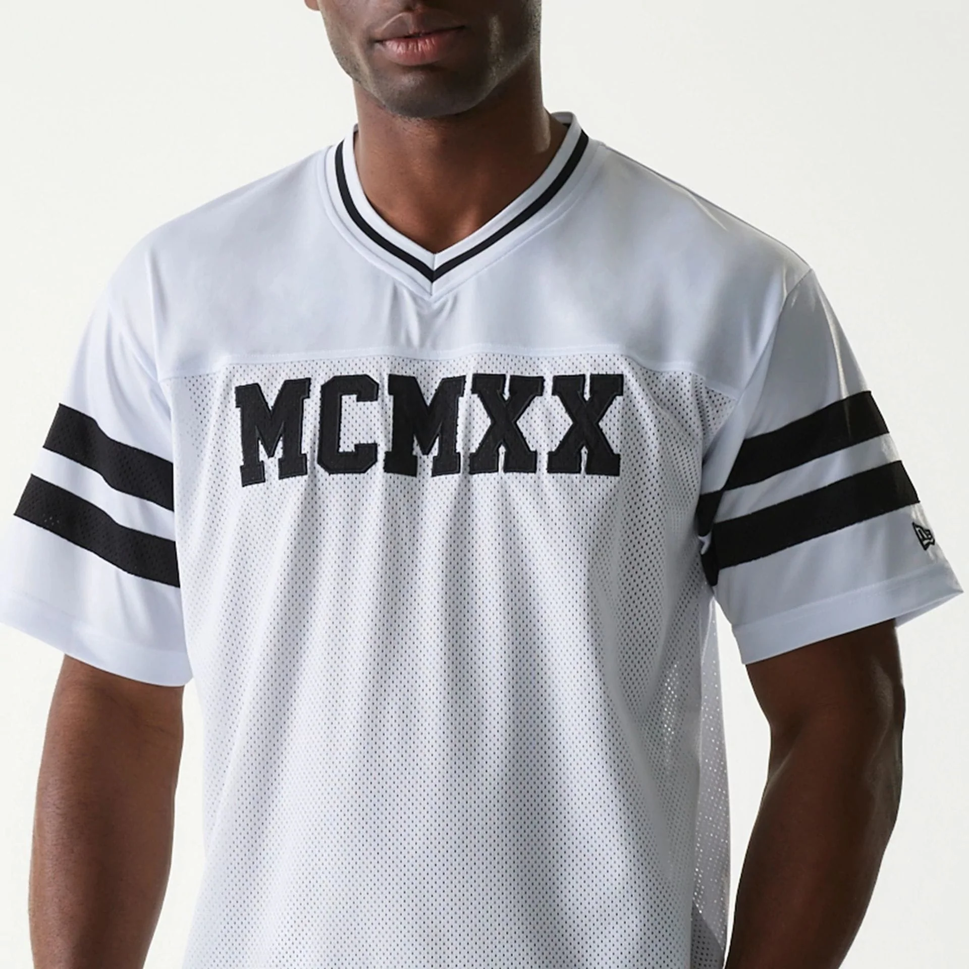 New Era Retro Sports White Mesh Jersey - Image 7