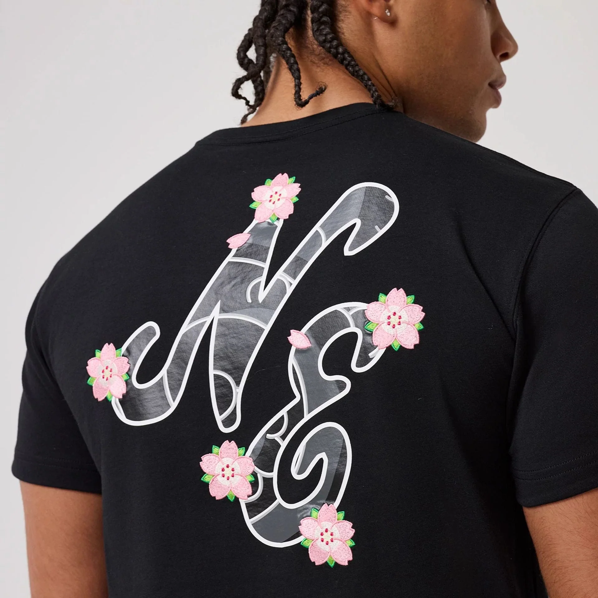 New Era Sakura Black T-Shirt - Image 3