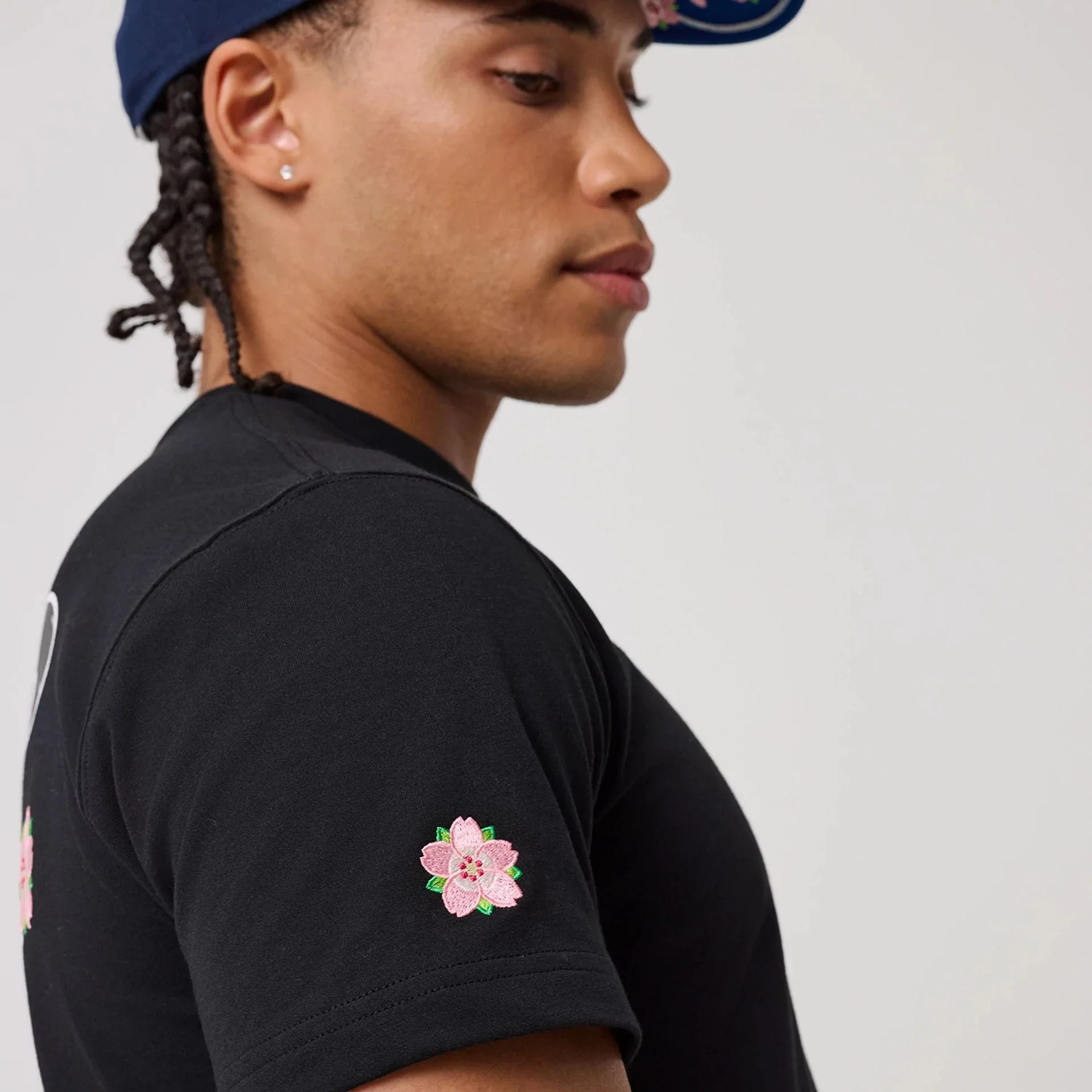 New Era Sakura Black T-Shirt - Image 5